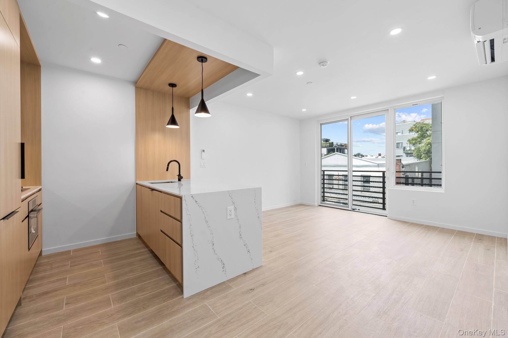 #8 photo, 366 Harman Street, ブルックリン区 Brooklyn , NY 11237