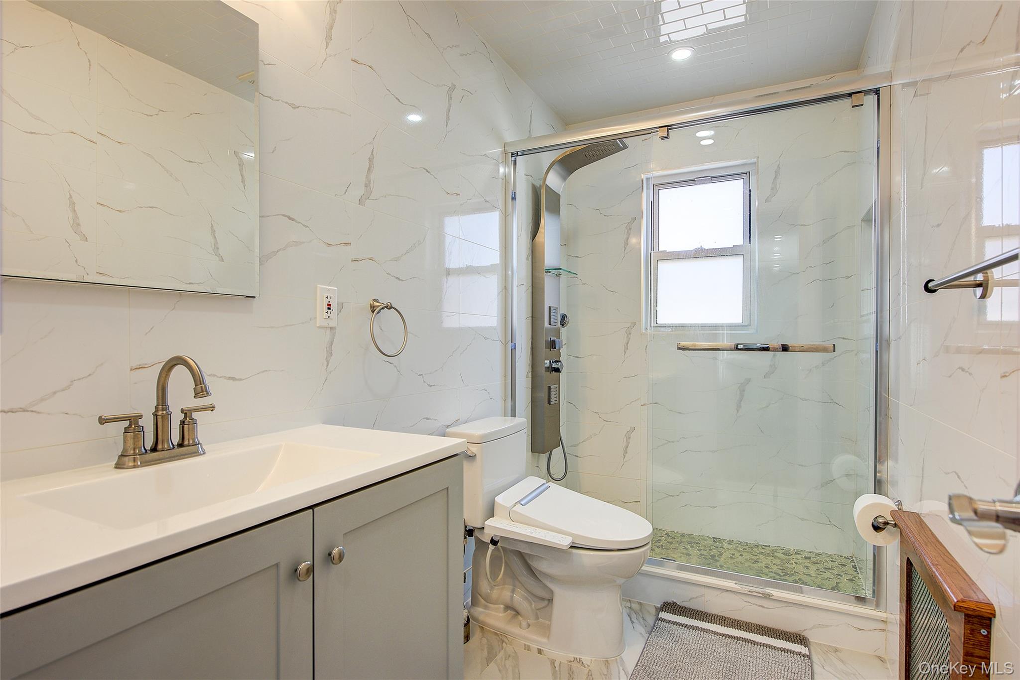 #20 photo, 71-27 172nd Street, Fresh Meadows , NY 11365