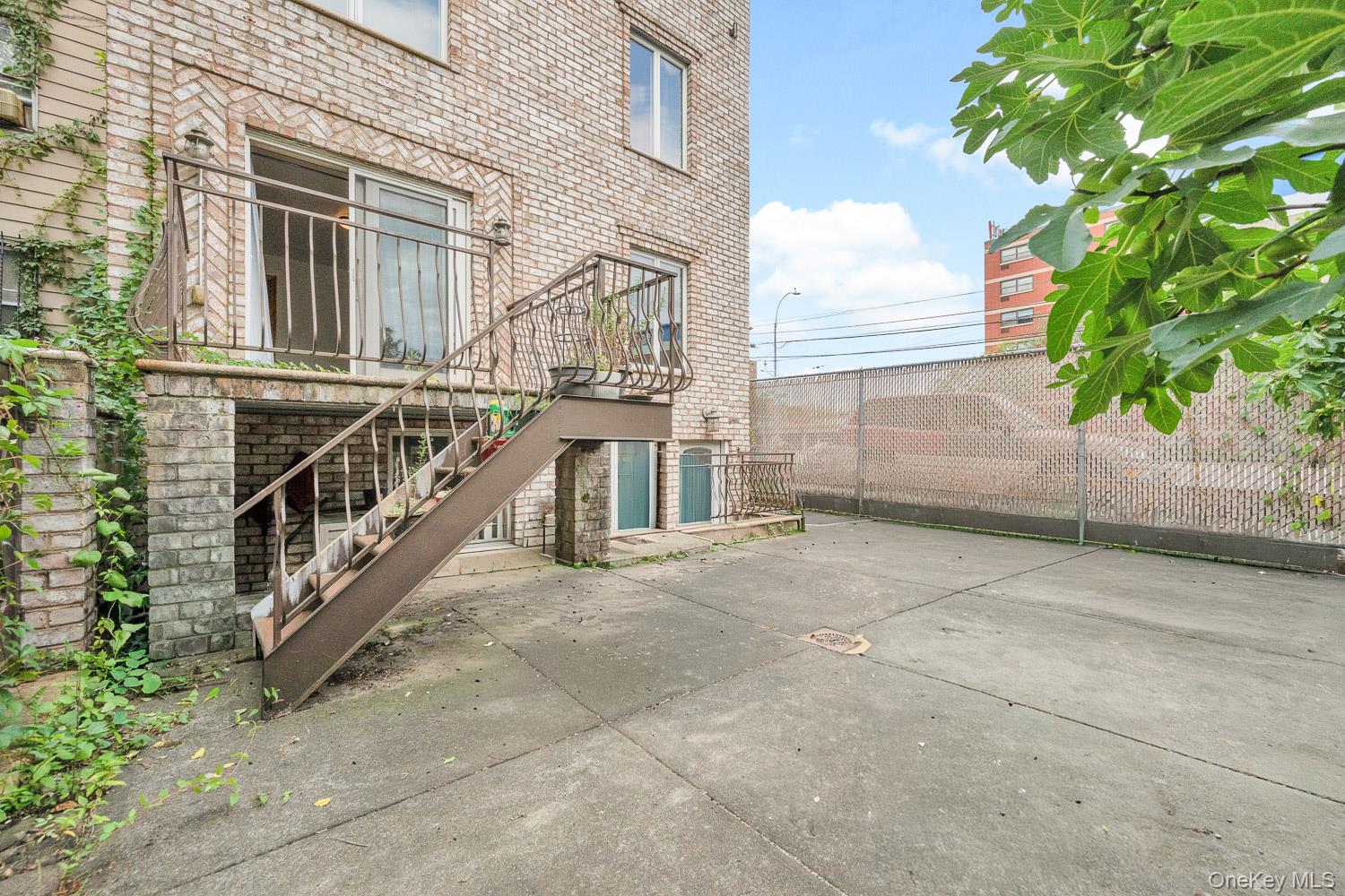 #20 photo, 21-05 33rd Avenue, Astoria , NY 11106