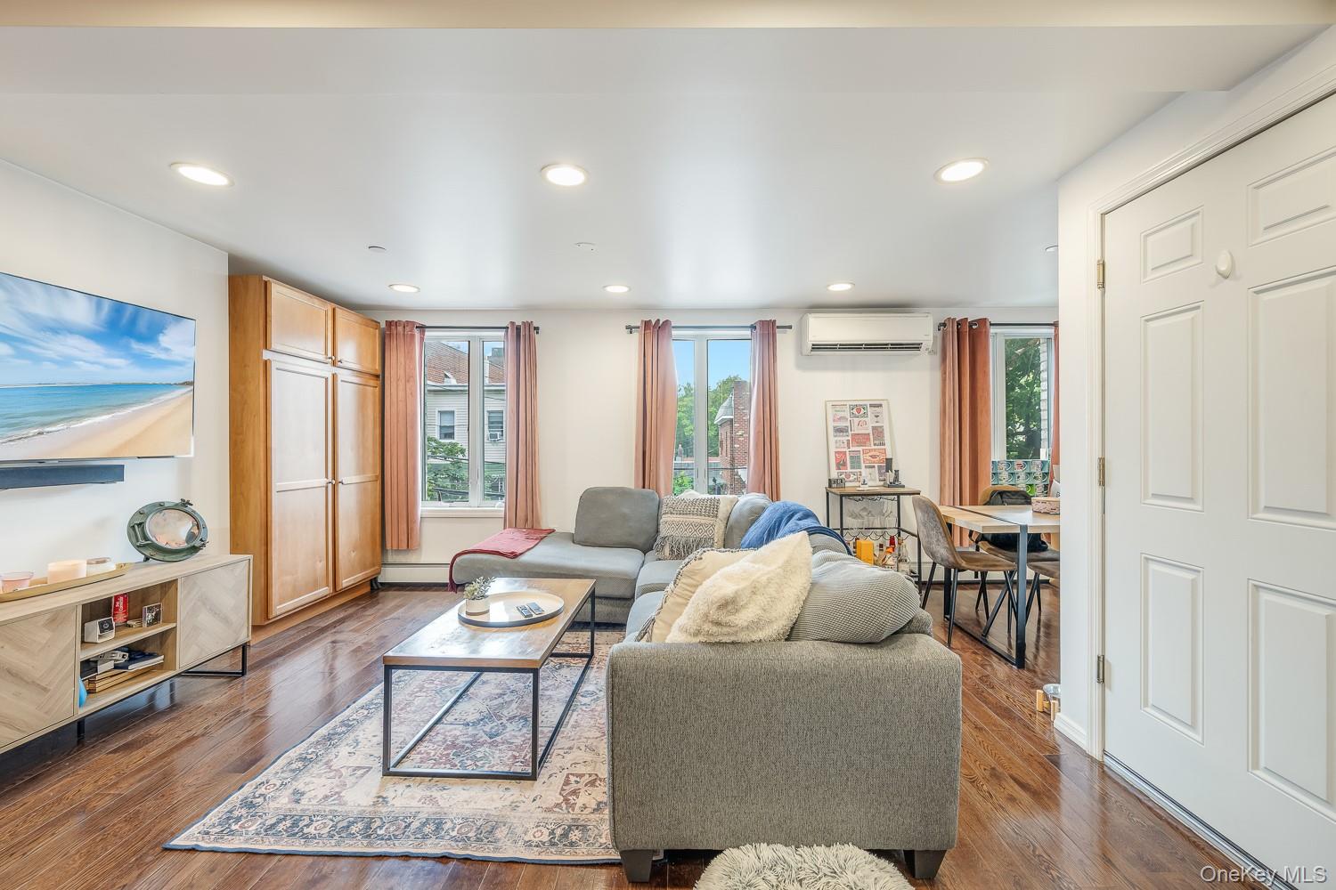 #6 photo, 21-05 33rd Avenue, Astoria , NY 11106