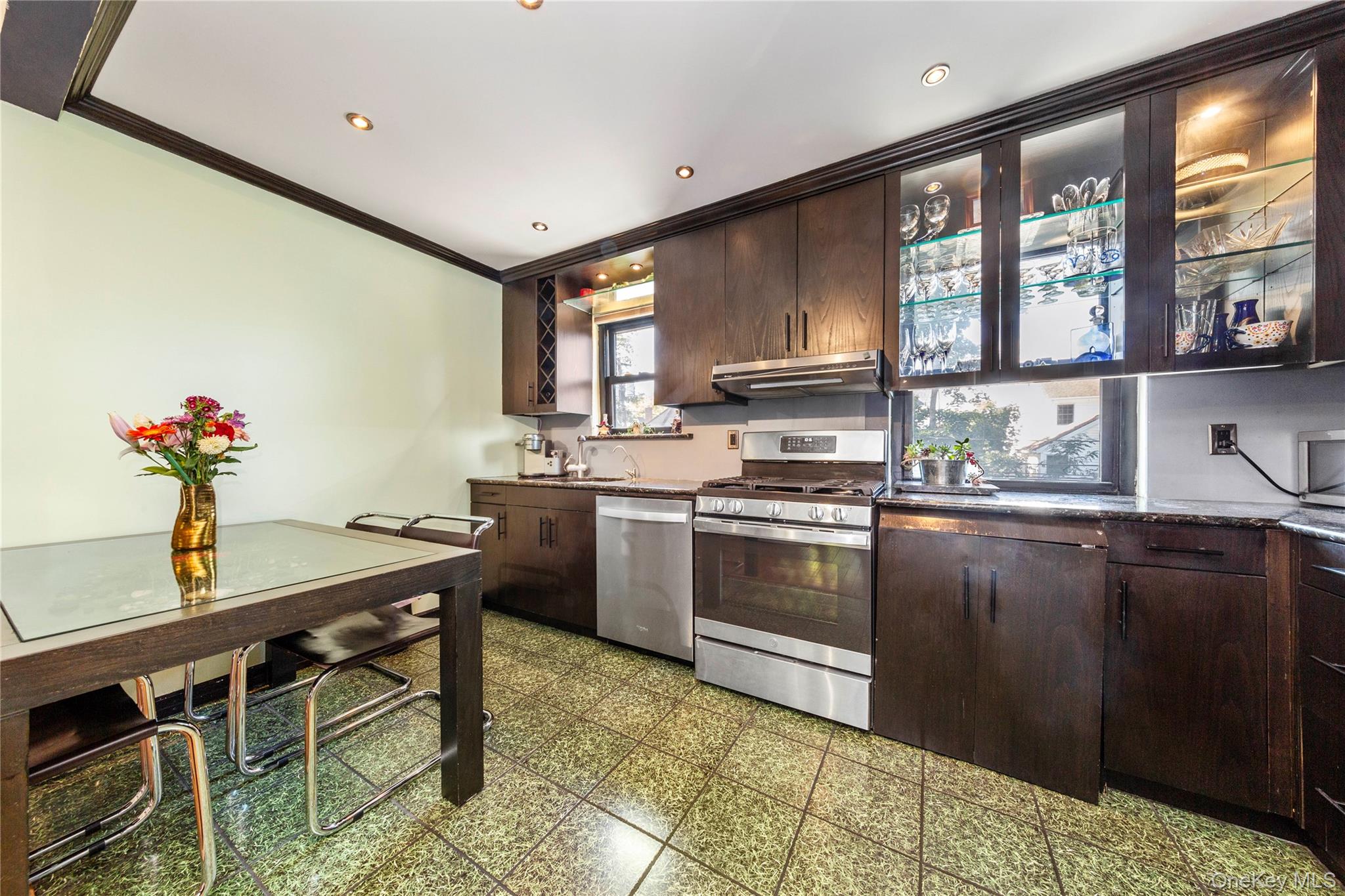 #6 photo, 16 terrace Circle, Great Neck , NY 11021