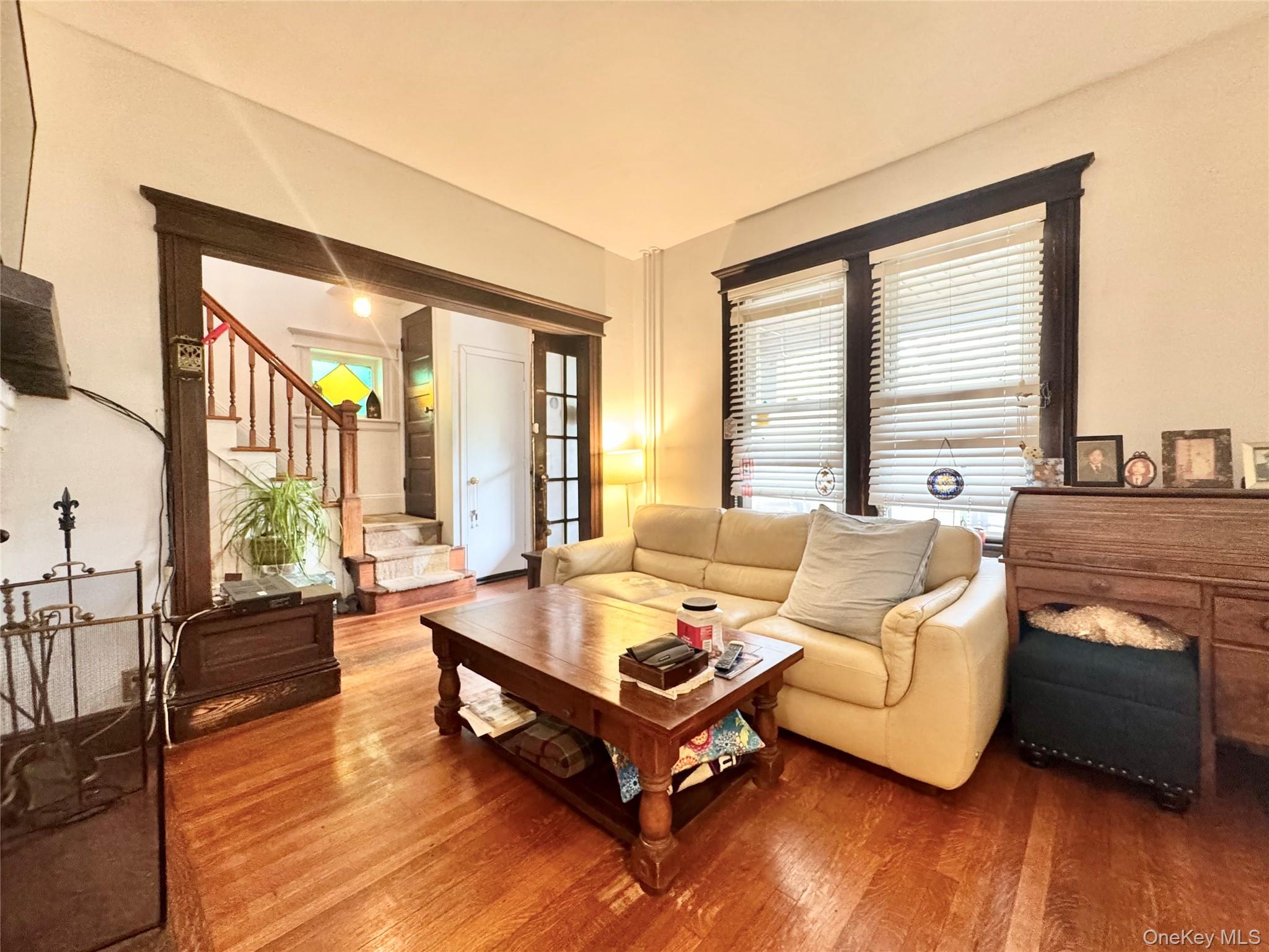 #4 photo, 32 Herbert Avenue, Port Washington , NY 11050