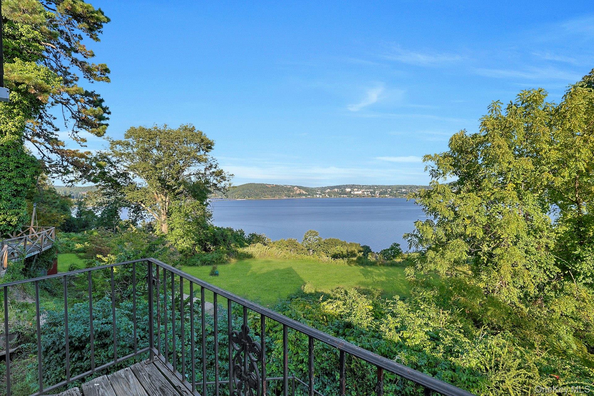 #19 photo, 8 Ayers Road, Tomkins Cove , NY 10986