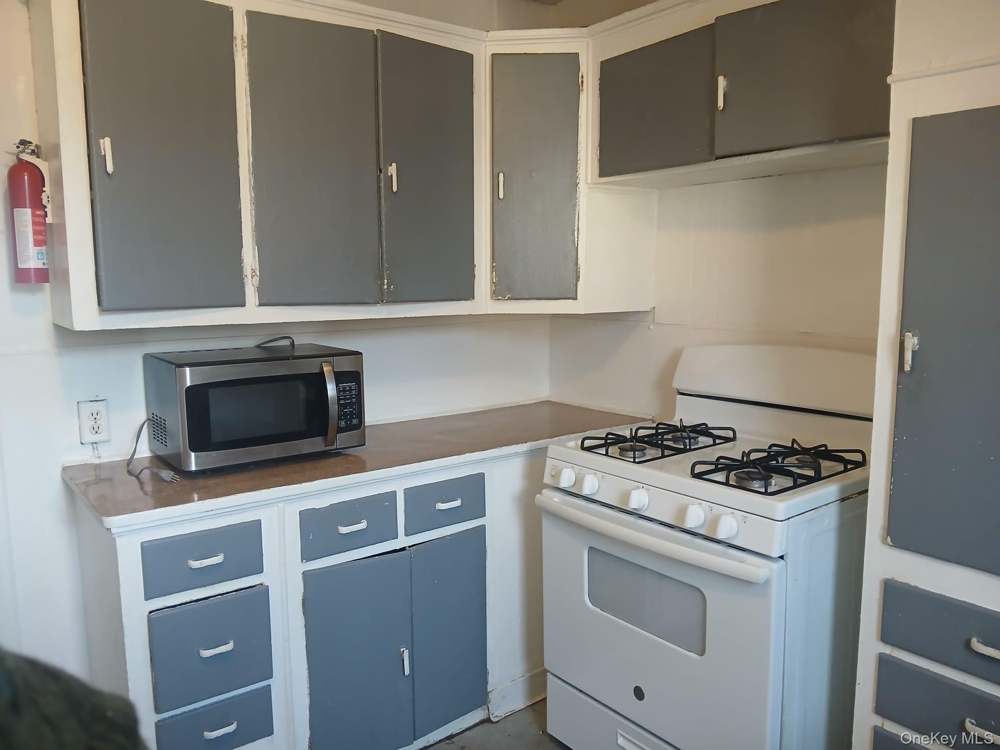 #4 photo, 119 Chambers Street, Newburgh , NY 12550