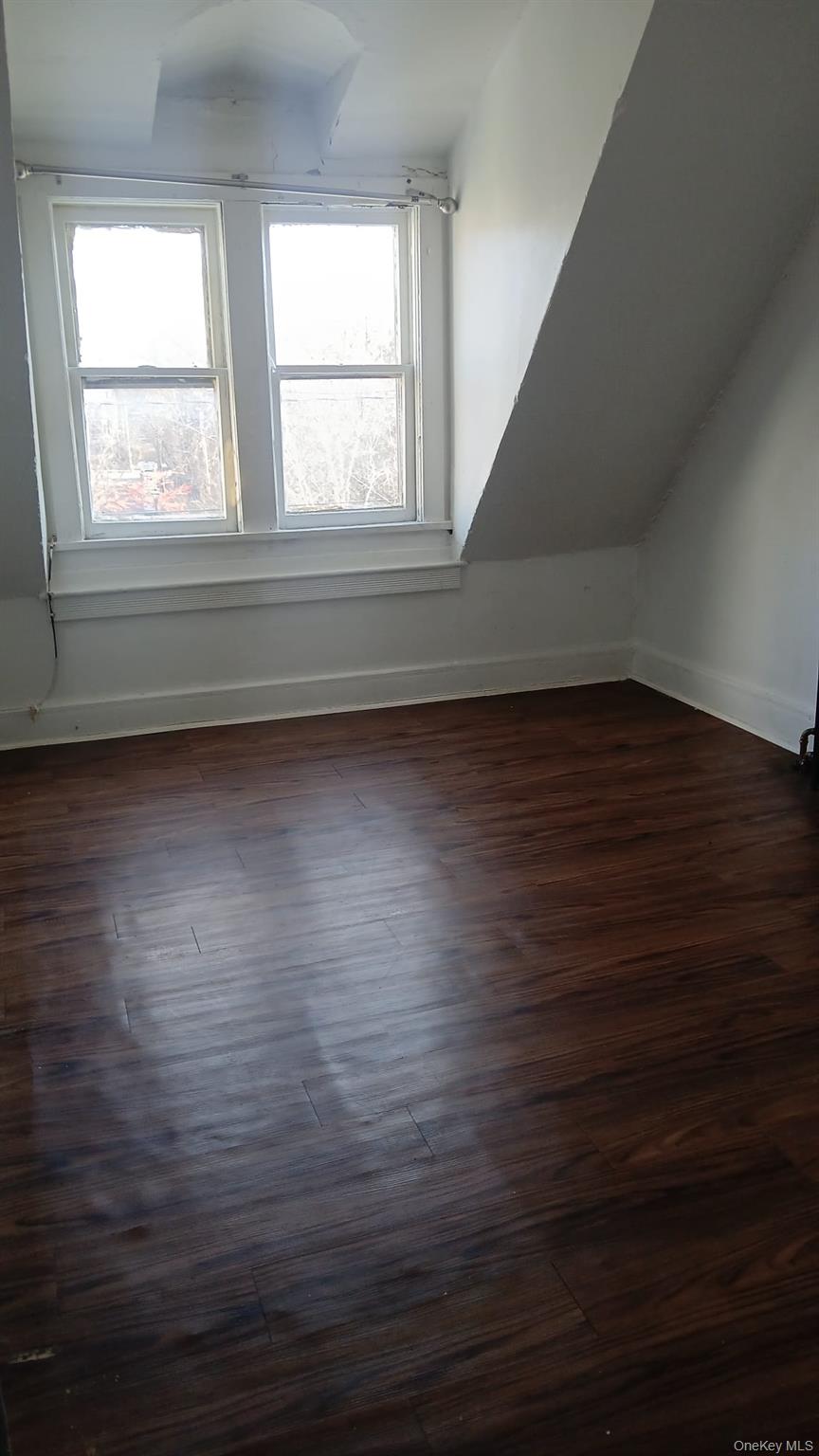 #6 photo, 119 Chambers Street, Newburgh , NY 12550