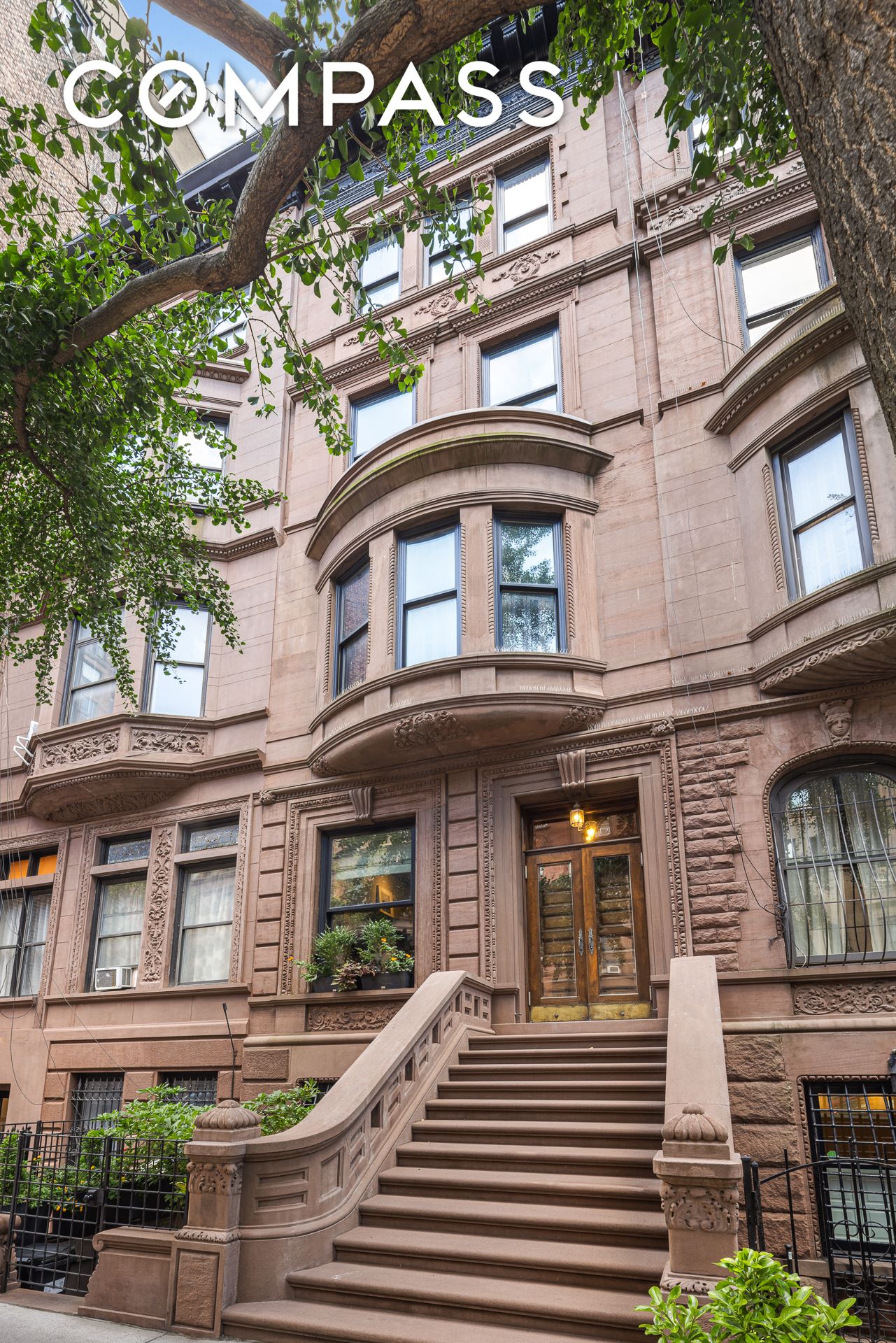 #12 photo, 22 W 70th Street, Upper West Side , NY 10023