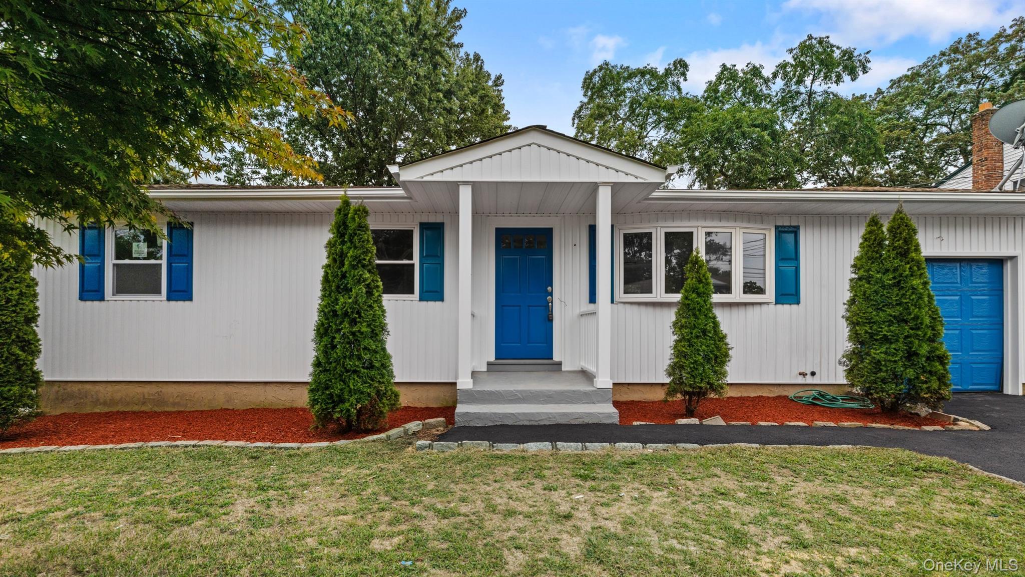 #1 photo, 54 Wilson Avenue, سوفولك Deer Park , NY 11729