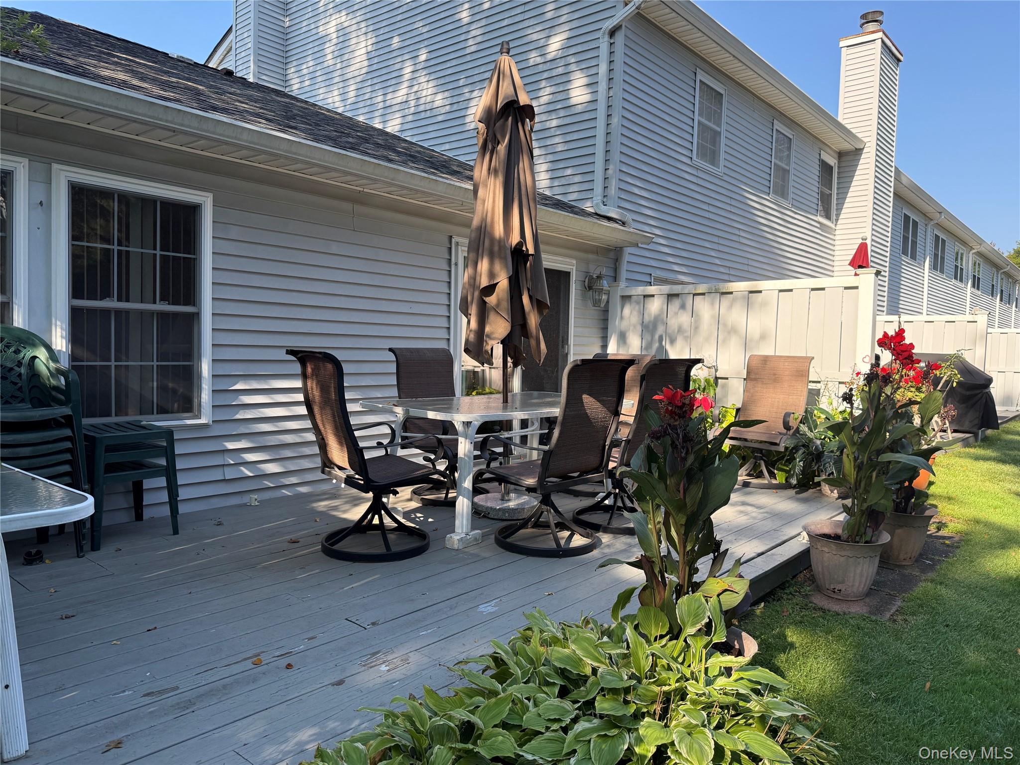 #11 photo, 1209 Sara Circle, サフォーク郡 Port Jefferson Station , NY 11776