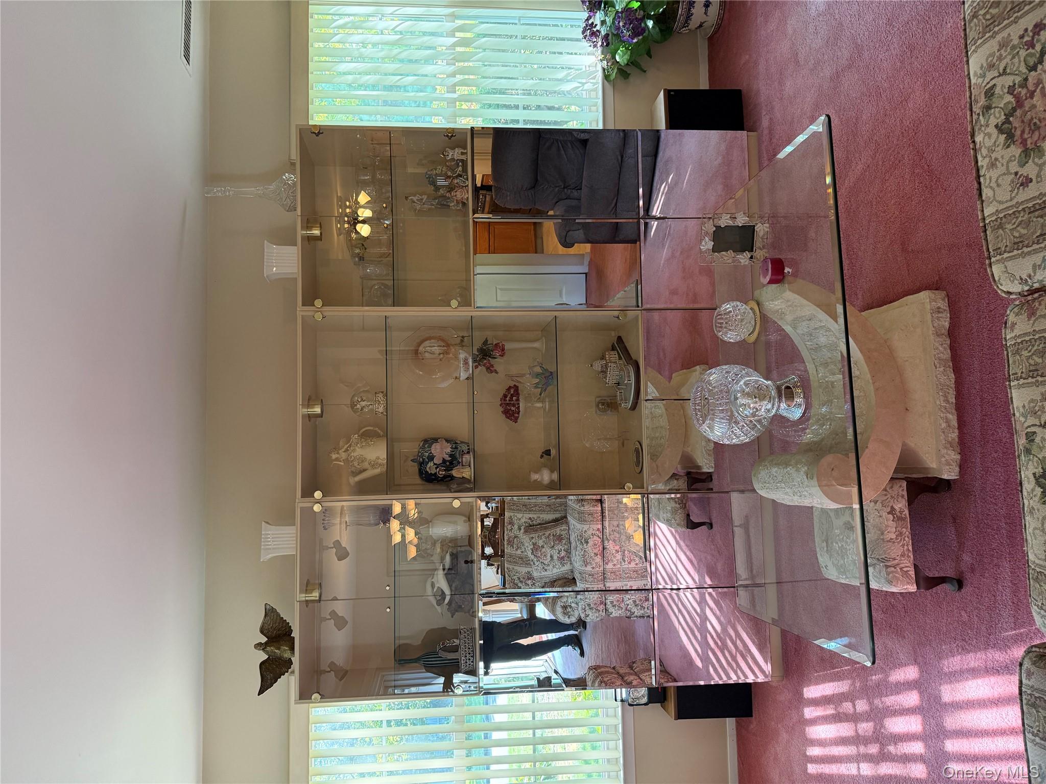 #3 photo, 1209 Sara Circle, サフォーク郡 Port Jefferson Station , NY 11776