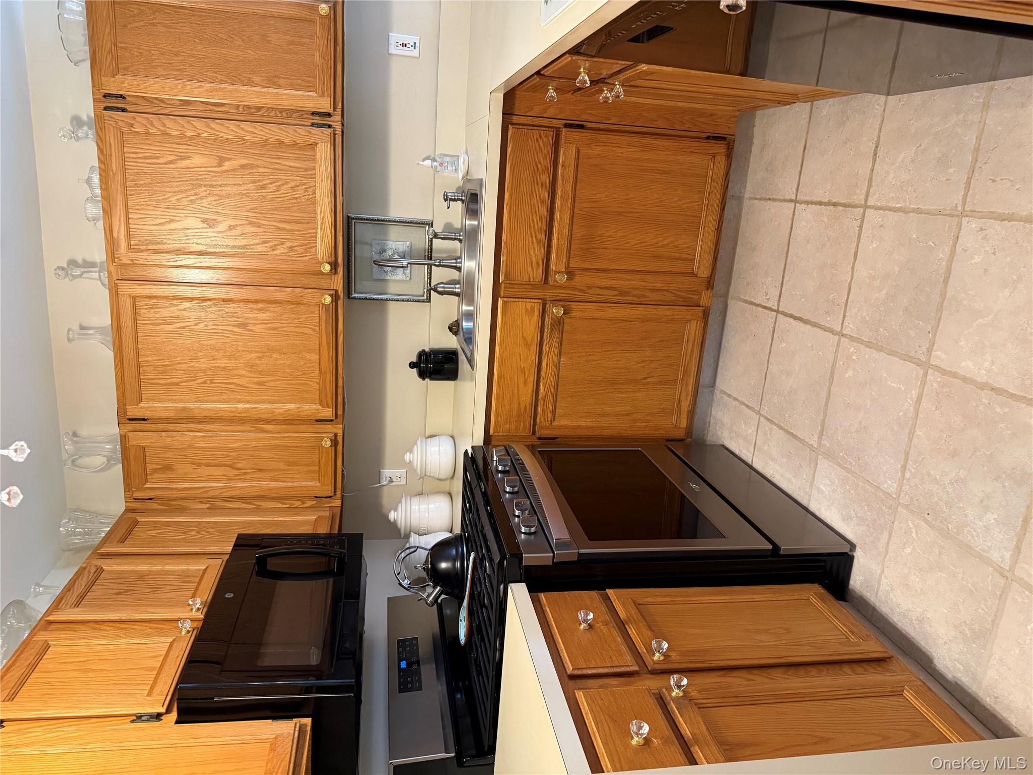 #7 photo, 1209 Sara Circle, サフォーク郡 Port Jefferson Station , NY 11776