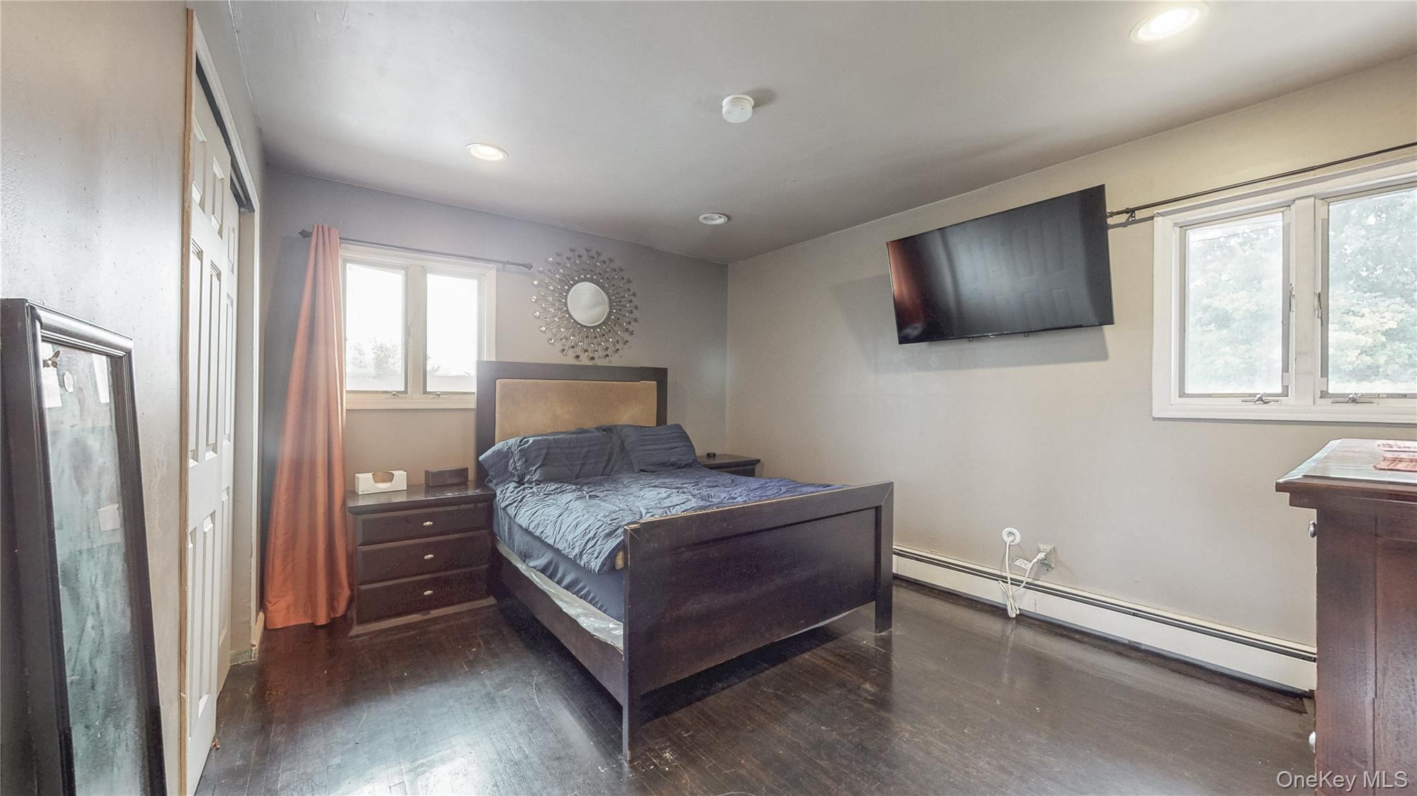 #10 photo, 62 Summit Street, Hicksville , NY 11801