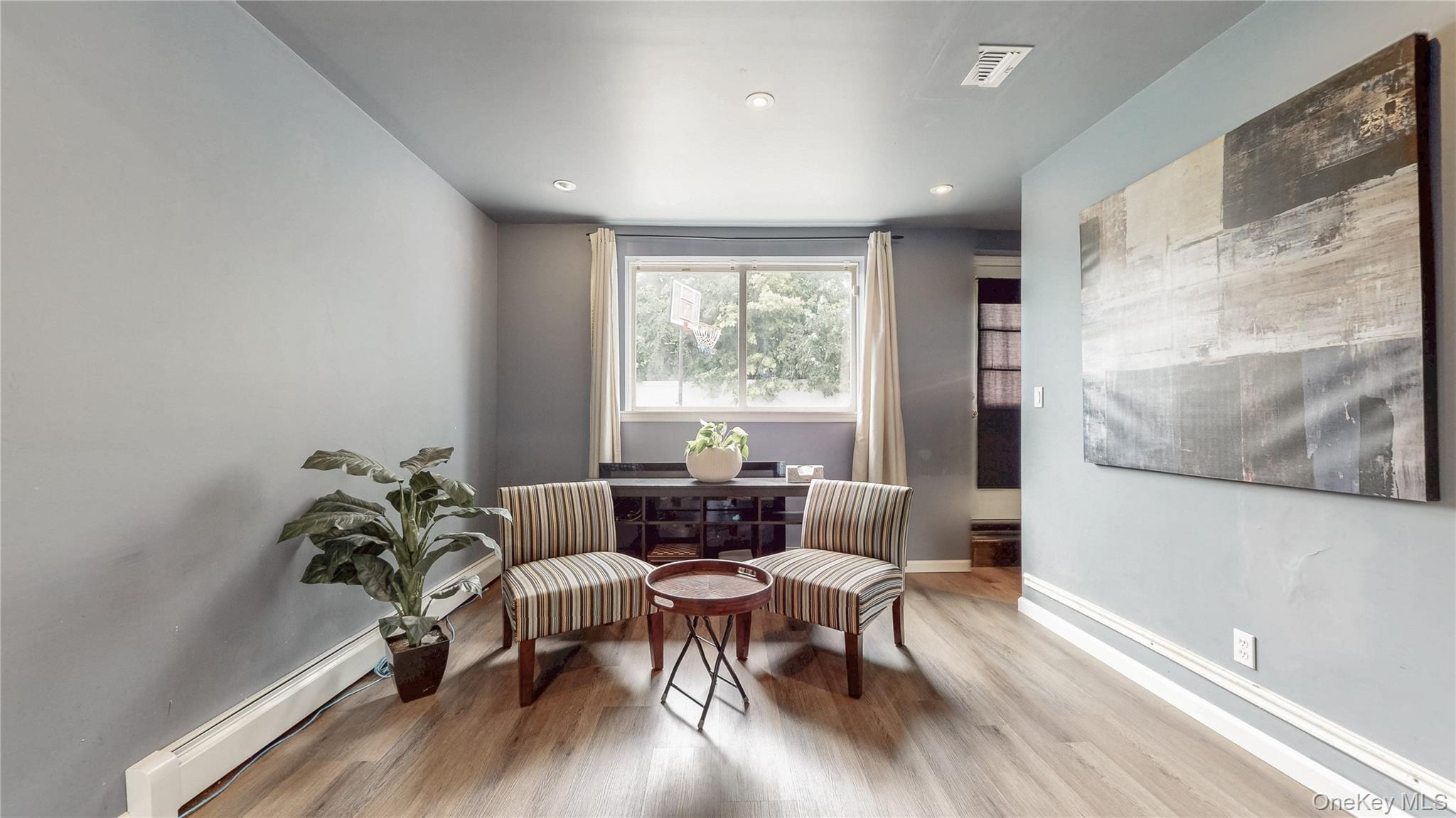 #17 photo, 62 Summit Street, Hicksville , NY 11801