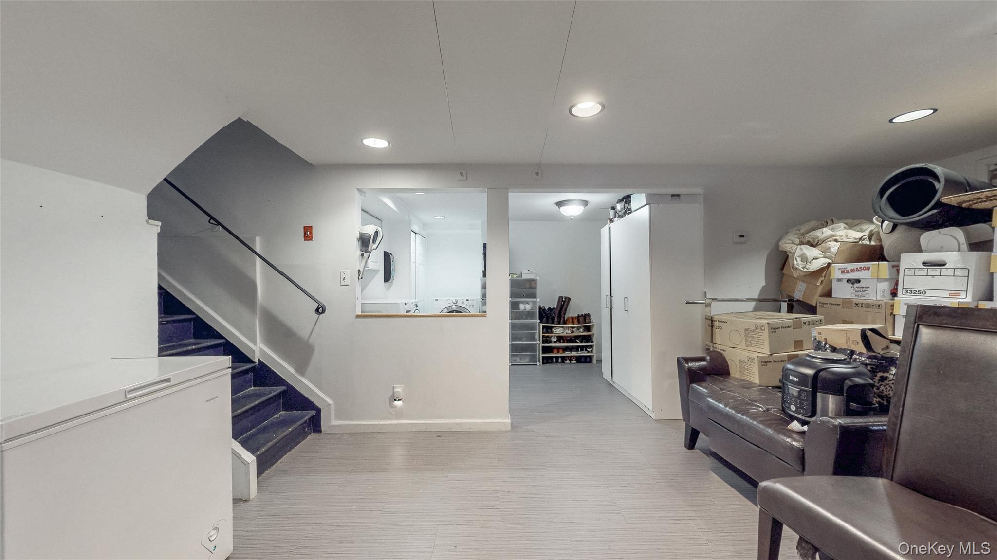 #20 photo, 62 Summit Street, Hicksville , NY 11801