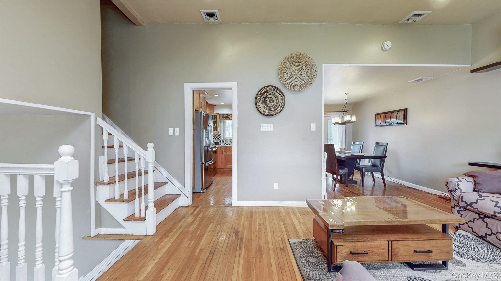 #5 photo, 62 Summit Street, Hicksville , NY 11801