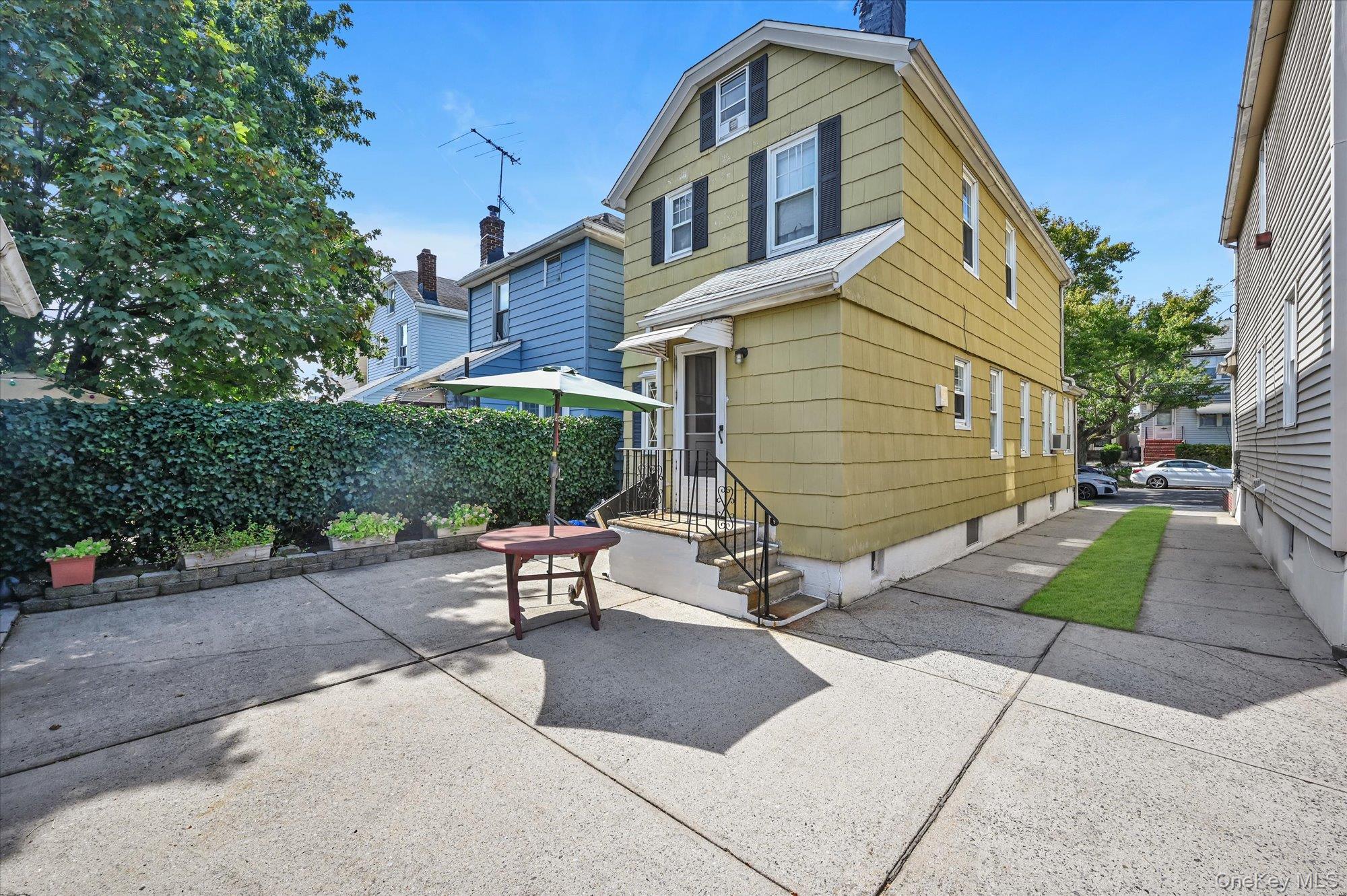 #2 photo, 2559 123rd Street, クイーンズ区 Flushing , NY 11354