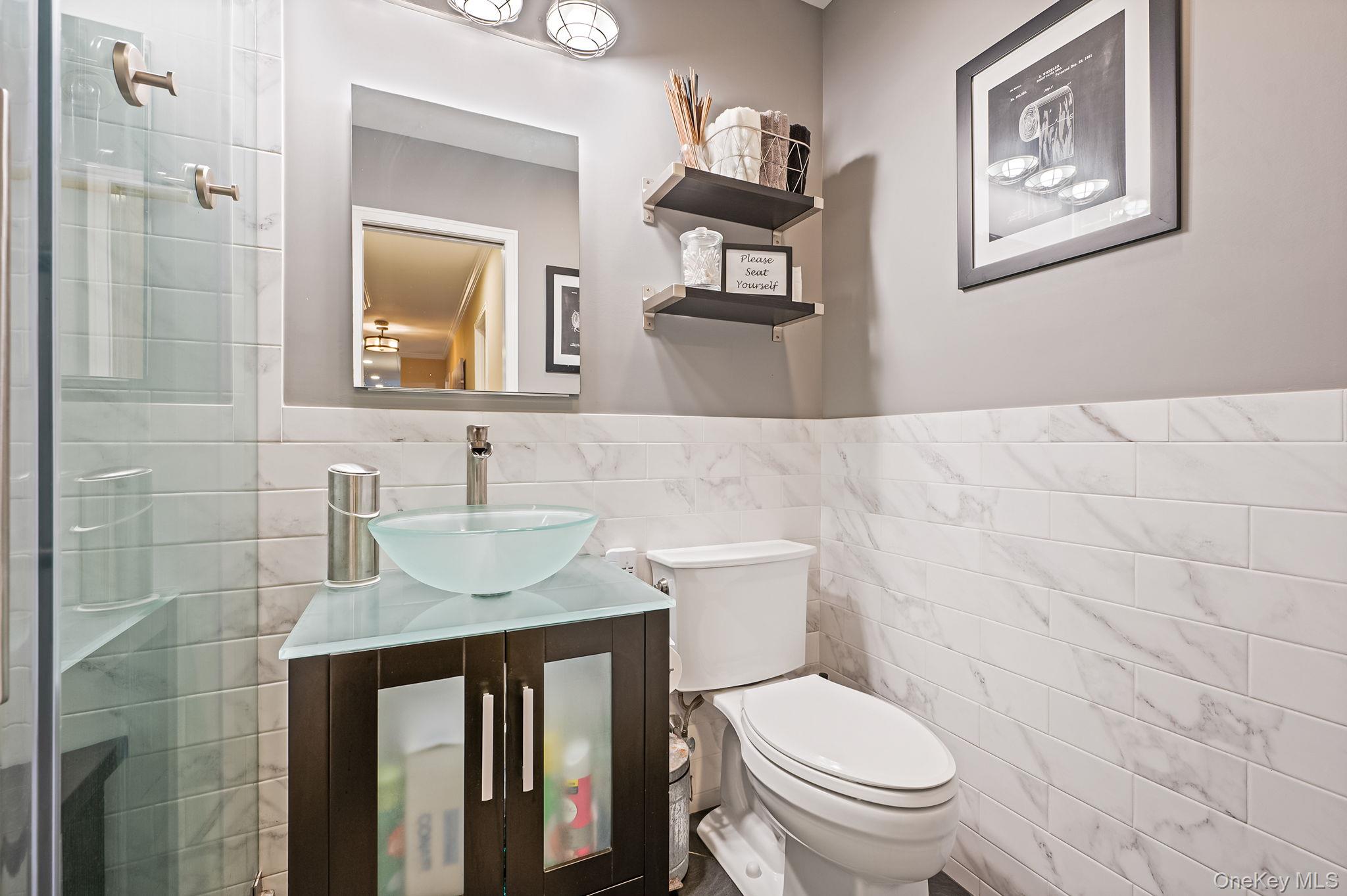 #14 photo, 460 Old Town Rd, サフォーク郡 Port Jefferson Station , NY 11776