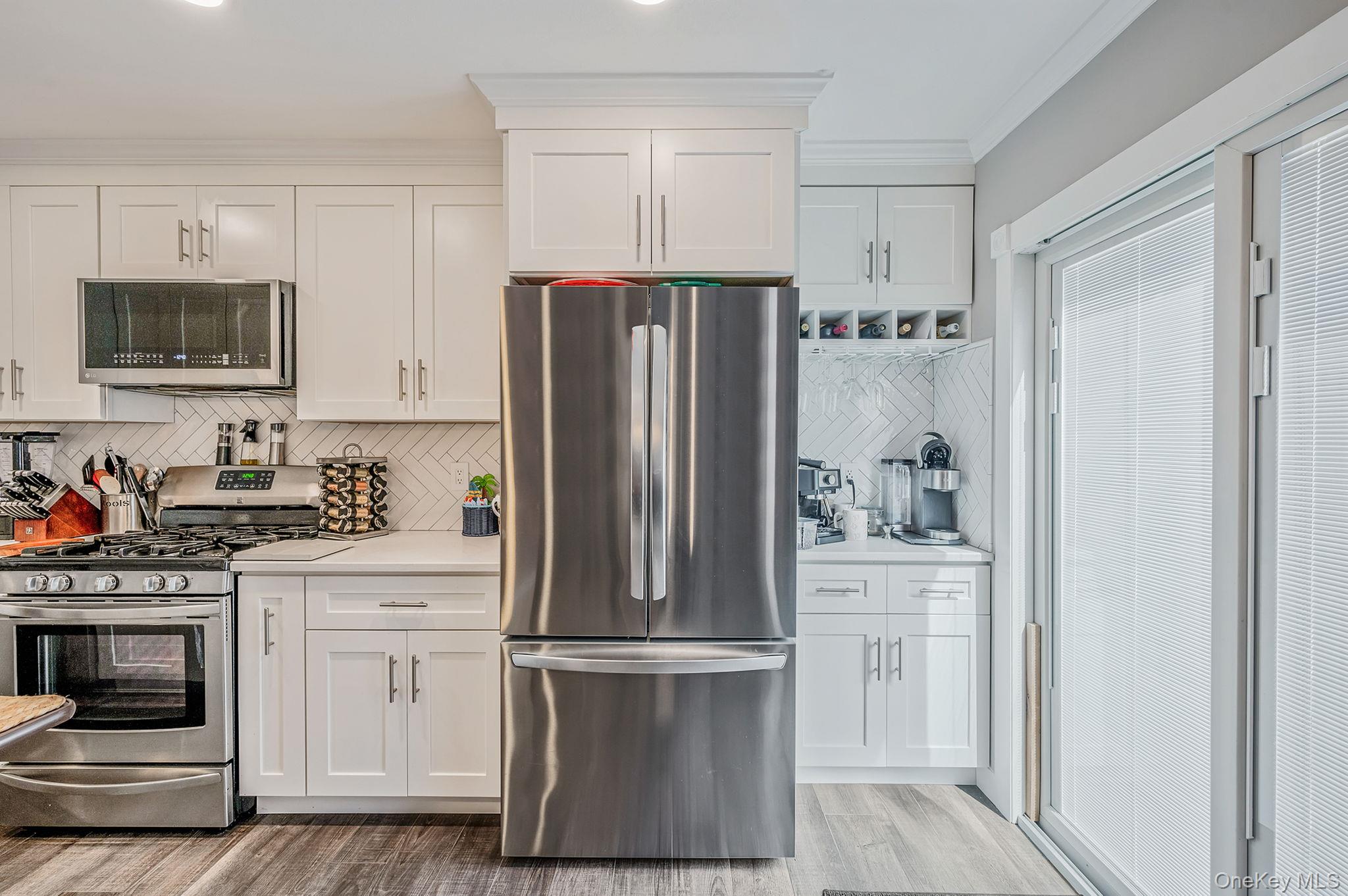 #4 photo, 460 Old Town Rd, サフォーク郡 Port Jefferson Station , NY 11776