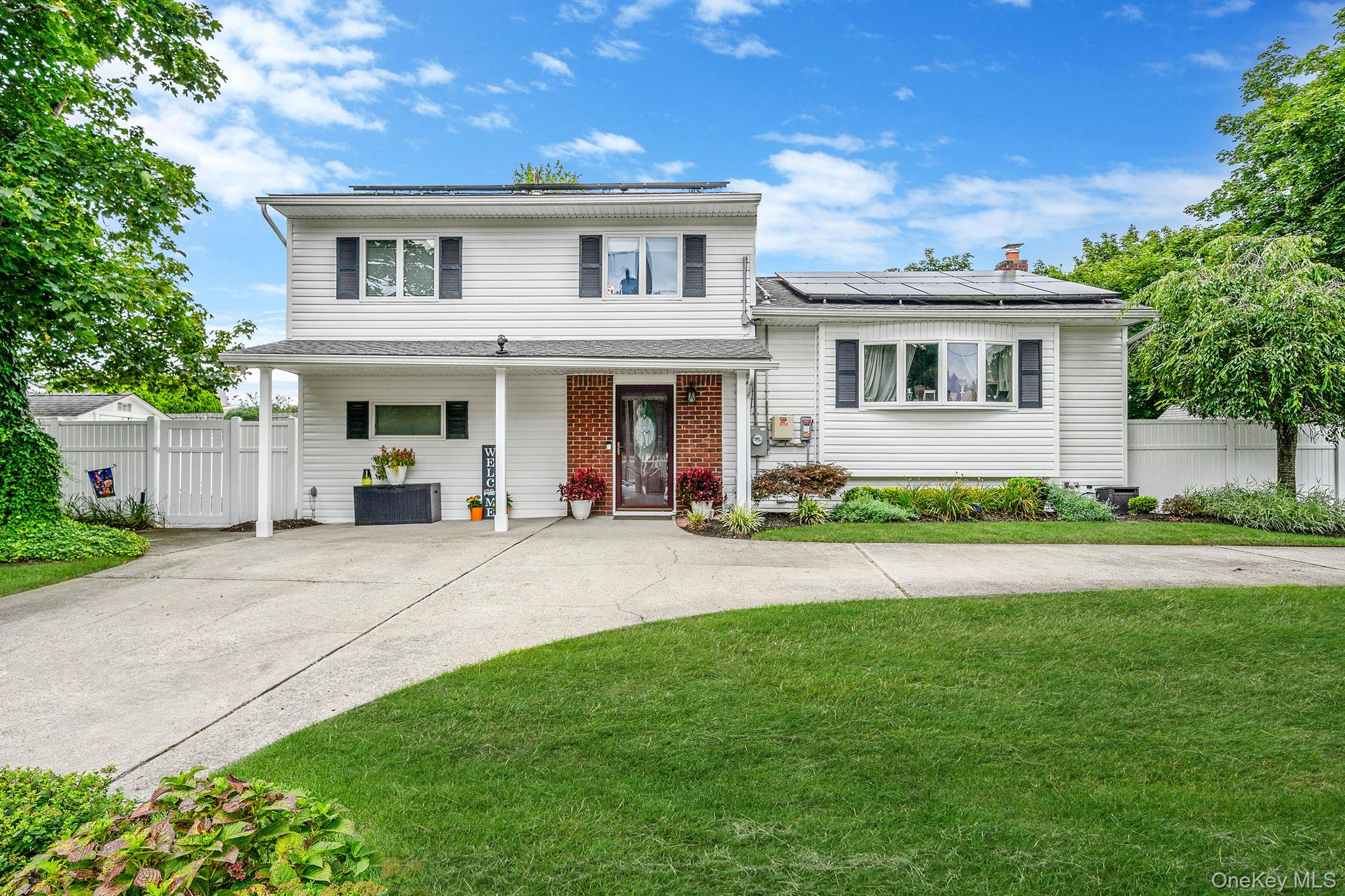 #1 photo, 20 Franco Avenue, Selden , NY 11784