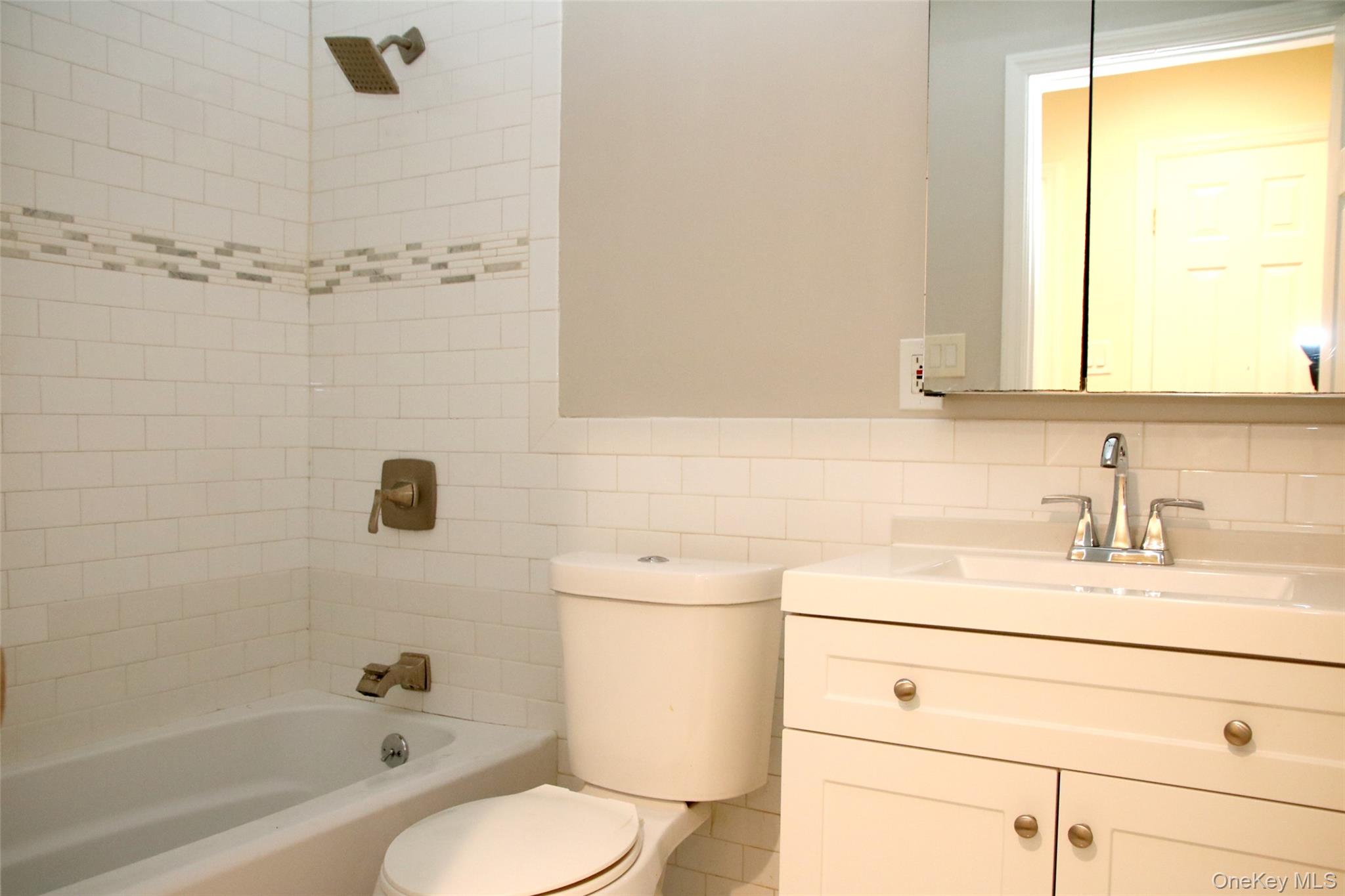 #6 photo, 104-07 177TH Street, クイーンズ区 Jamaica , NY 11433