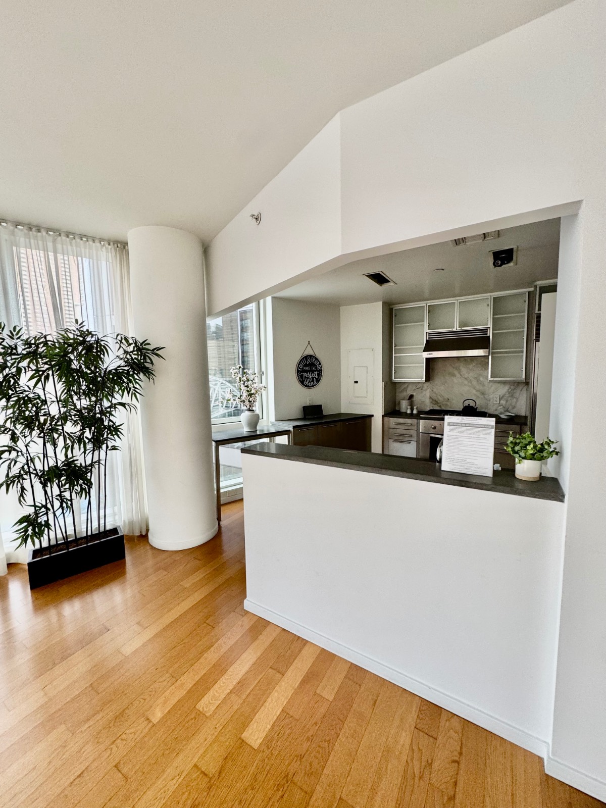 #13 photo, 200 Chambers, #5C, New York , NY 10007