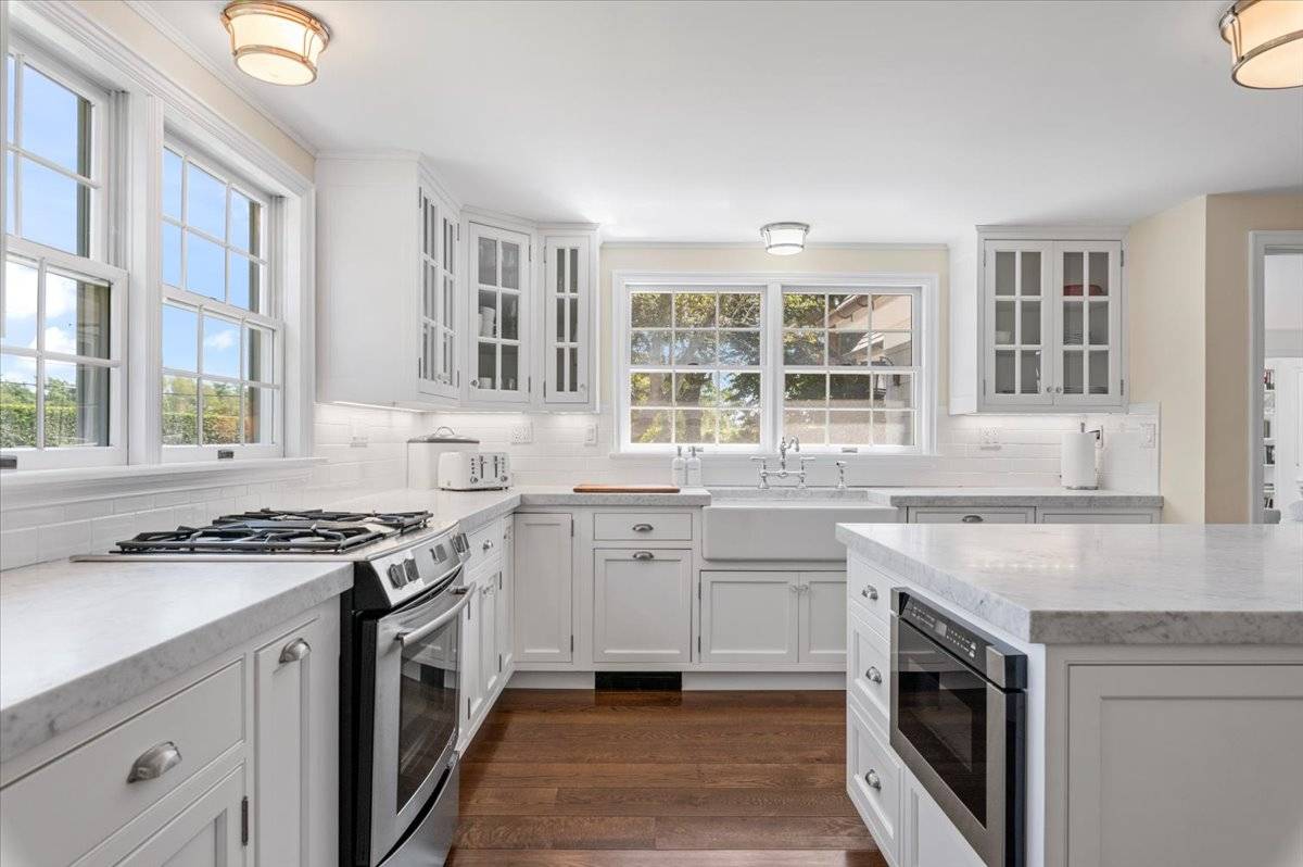 #13 photo, 2 STRONGS LN, サフォーク郡 Water Mill , NY 11976