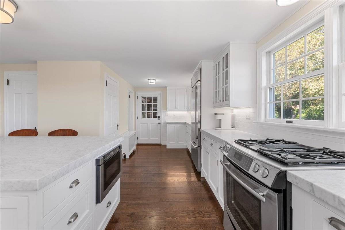 #15 photo, 2 STRONGS LN, サフォーク郡 Water Mill , NY 11976