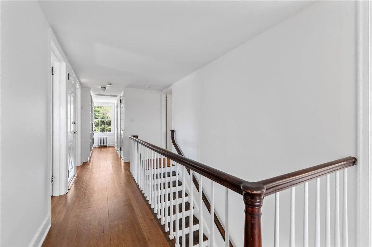 #22 photo, 2 STRONGS LN, サフォーク郡 Water Mill , NY 11976