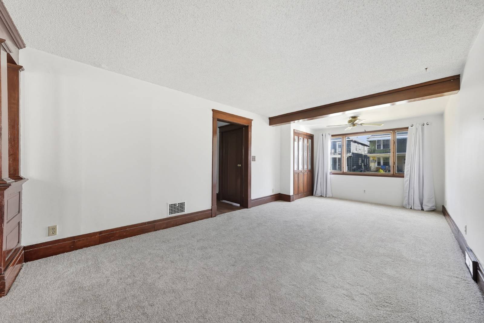 #4 photo, 102 Ullman Street, Buffalo , NY 14207