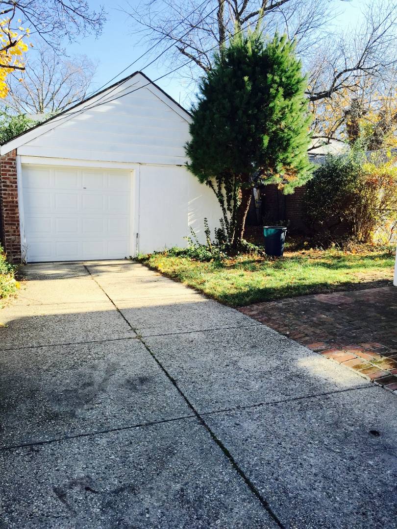 #8 photo, 69-51 181st Street, Fresh Meadows , NY 11366