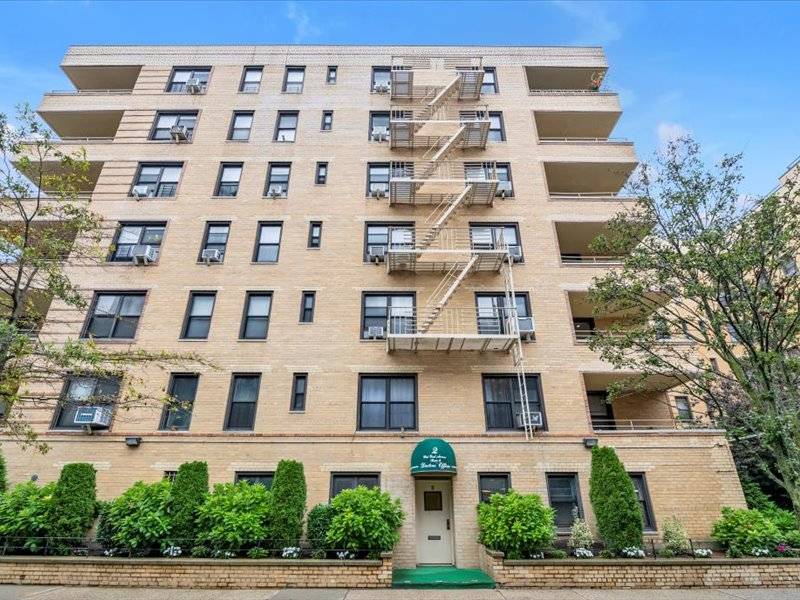 #14 photo, 2 West End Ave, #SU2, Manhattan Beach , NY 11235