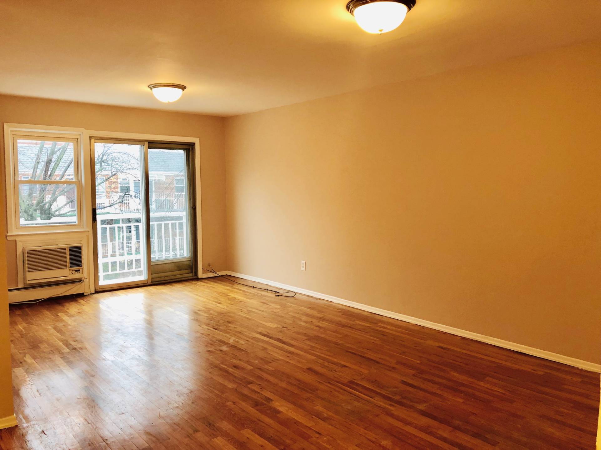 #12 photo, 135-32 82nd Ave, Briarwood , NY 11435