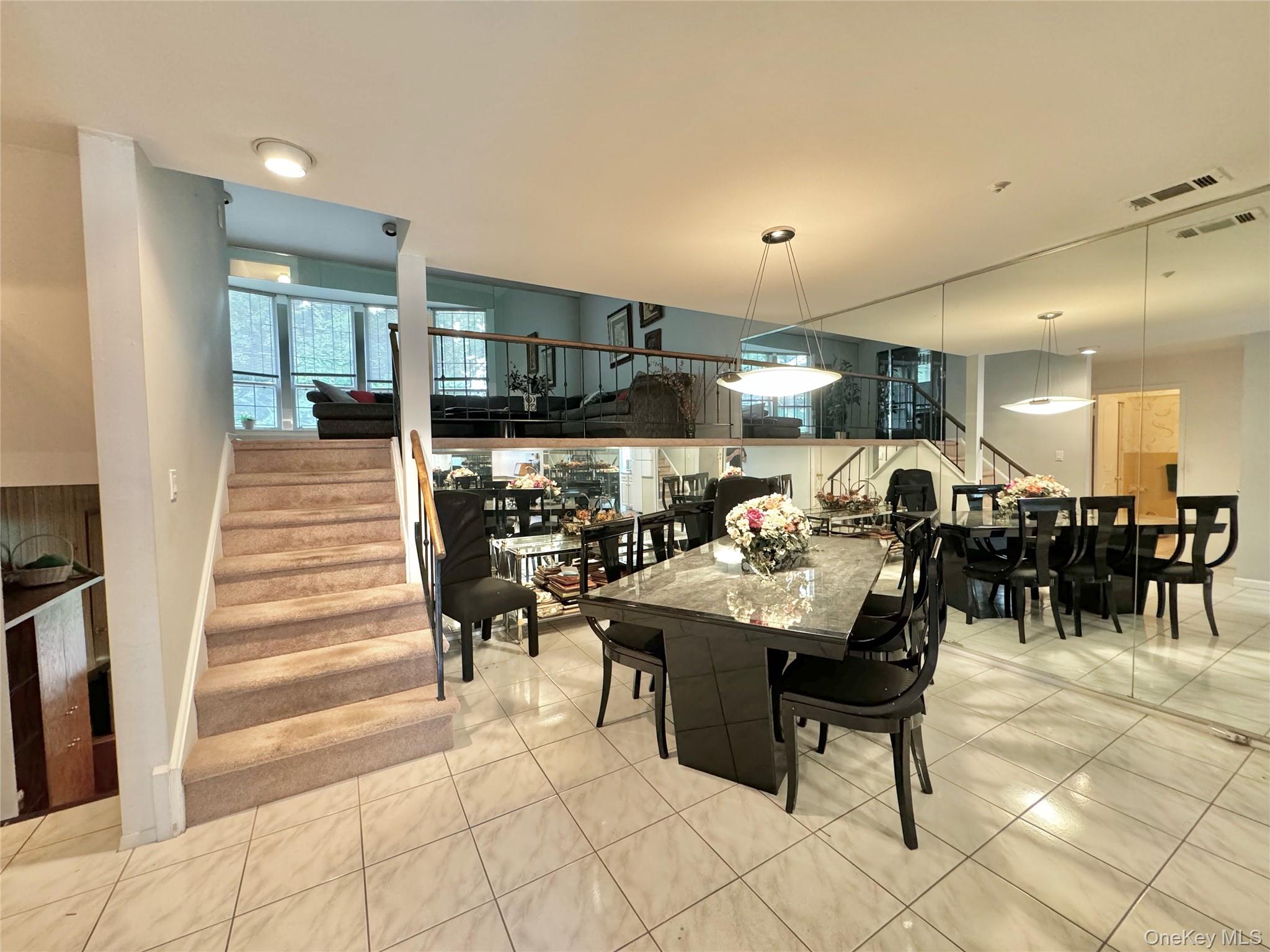 #8 photo, 45 W Aspen Drive, Woodbury , NY 11797