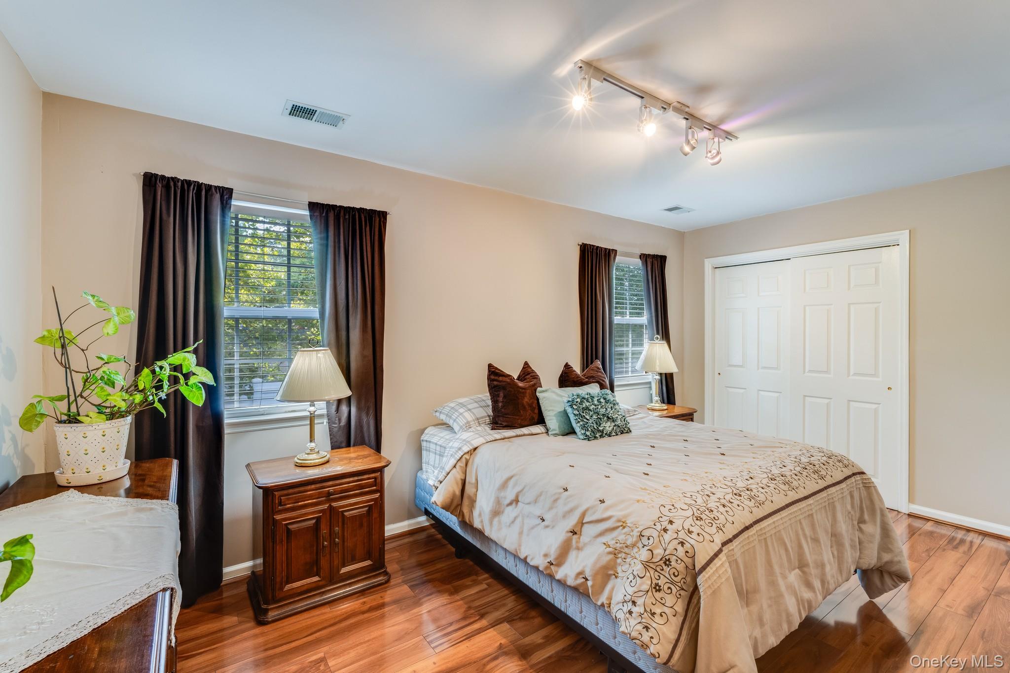 #14 photo, 71 Biltmore Circle, 东长岛 亨廷顿站 Huntington Station , NY 11746