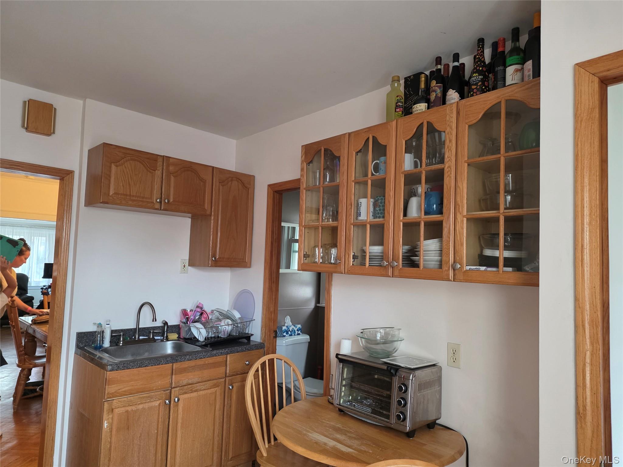 #4 photo, 7949 77th Road, Glendale , NY 11385