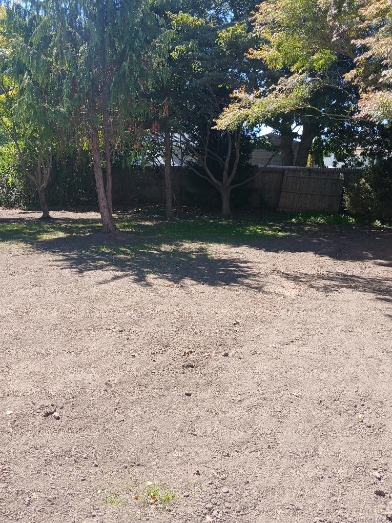 #15 photo, 4 Mercury Avenue, East Patchogue , NY 11772