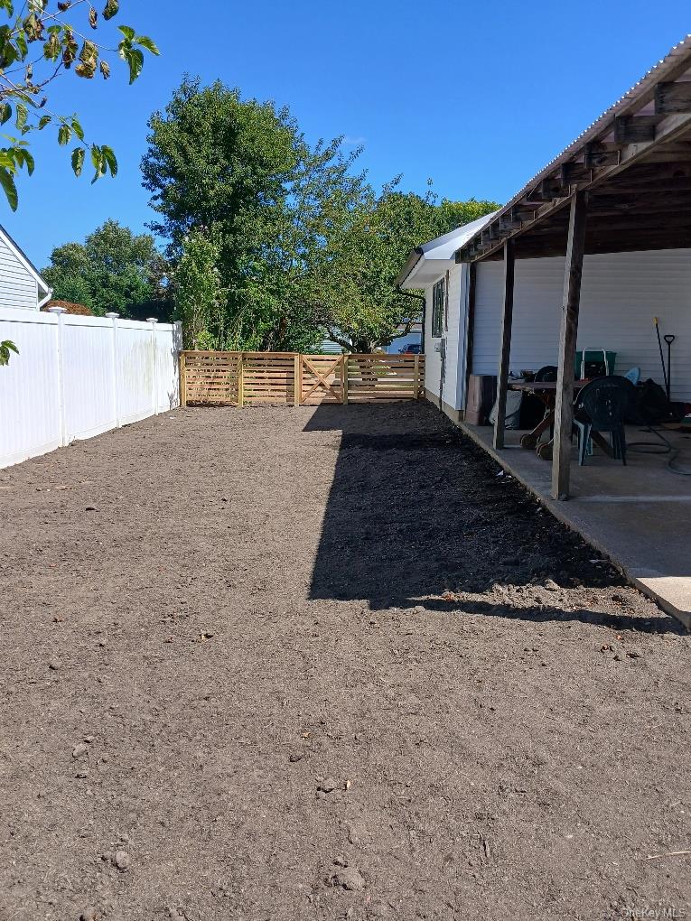 #18 photo, 4 Mercury Avenue, East Patchogue , NY 11772