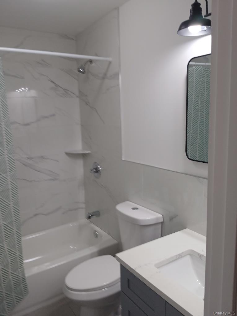 #6 photo, 4 Mercury Avenue, East Patchogue , NY 11772