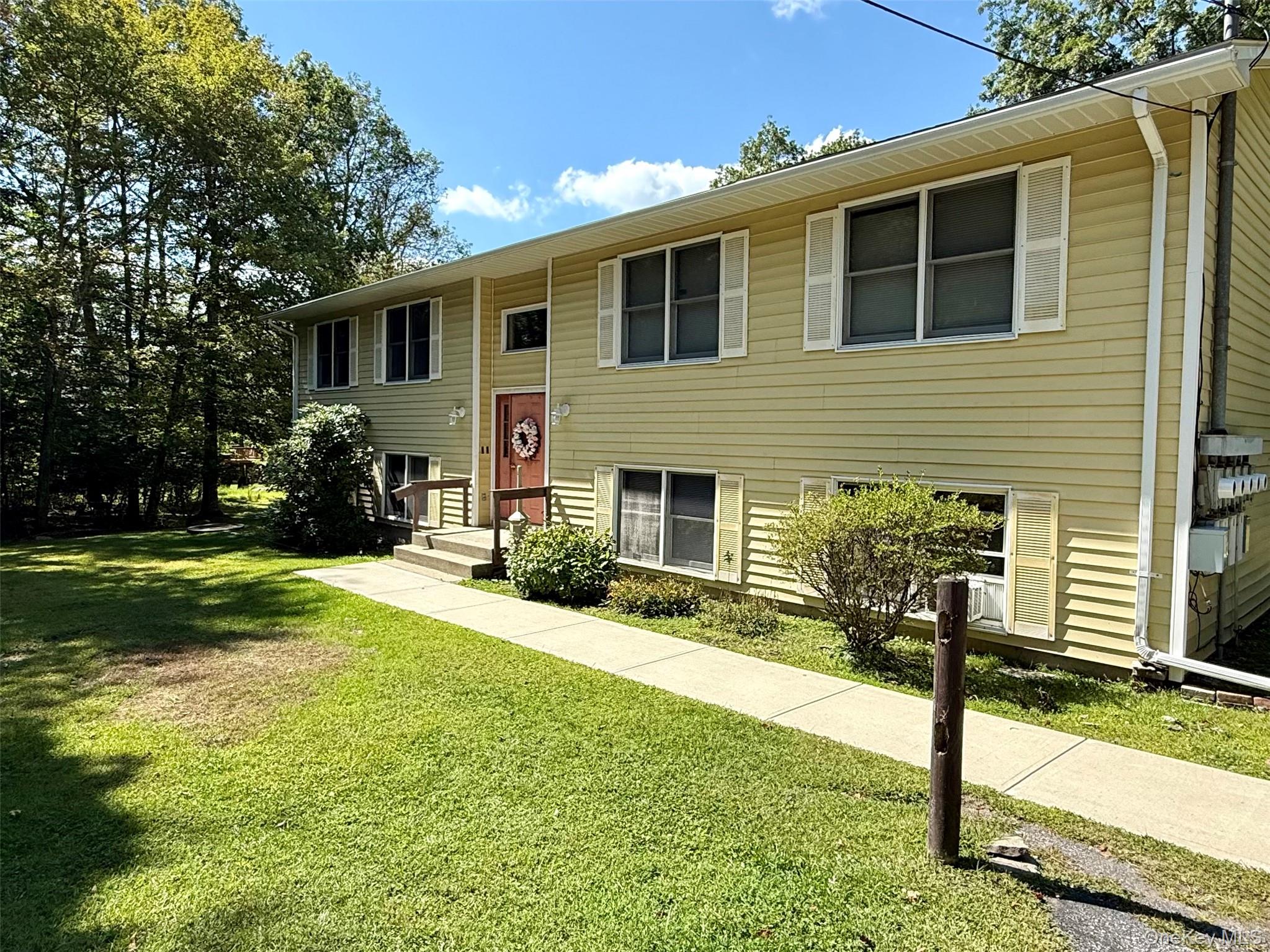 #1 photo, 87 Oregon Trail, Pine Bush , NY 12566