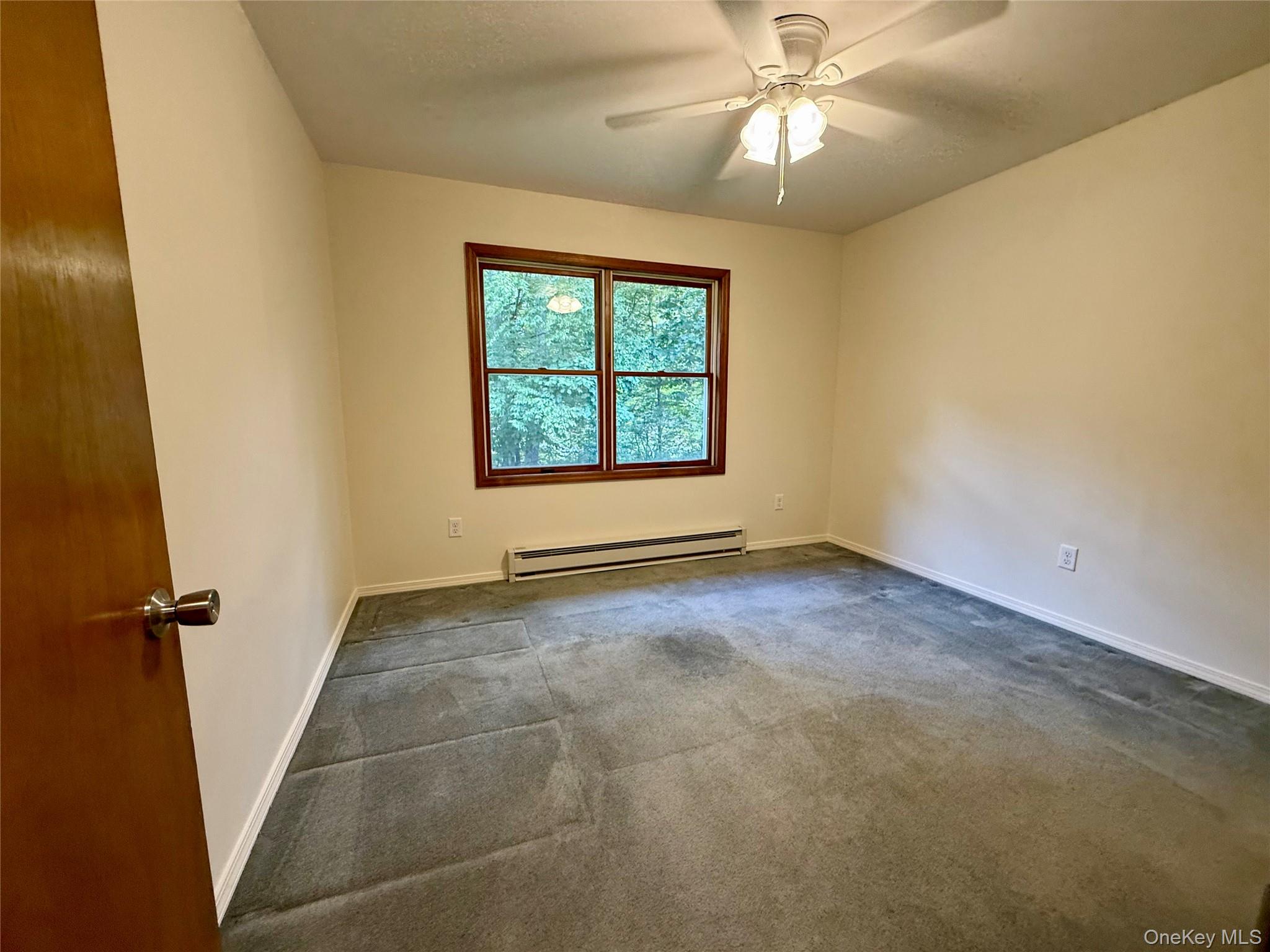 #11 photo, 87 Oregon Trail, Pine Bush , NY 12566