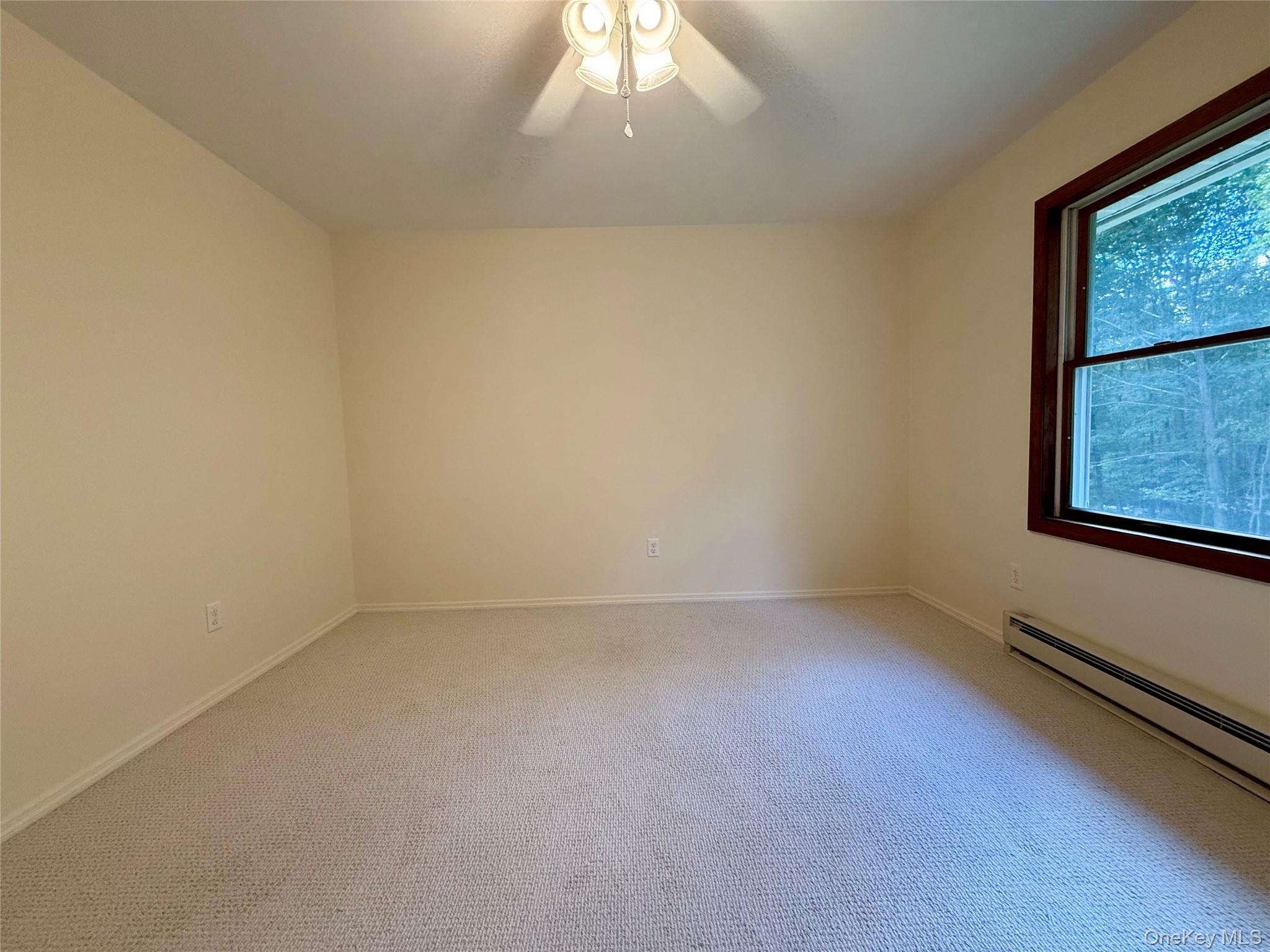 #18 photo, 87 Oregon Trail, Pine Bush , NY 12566