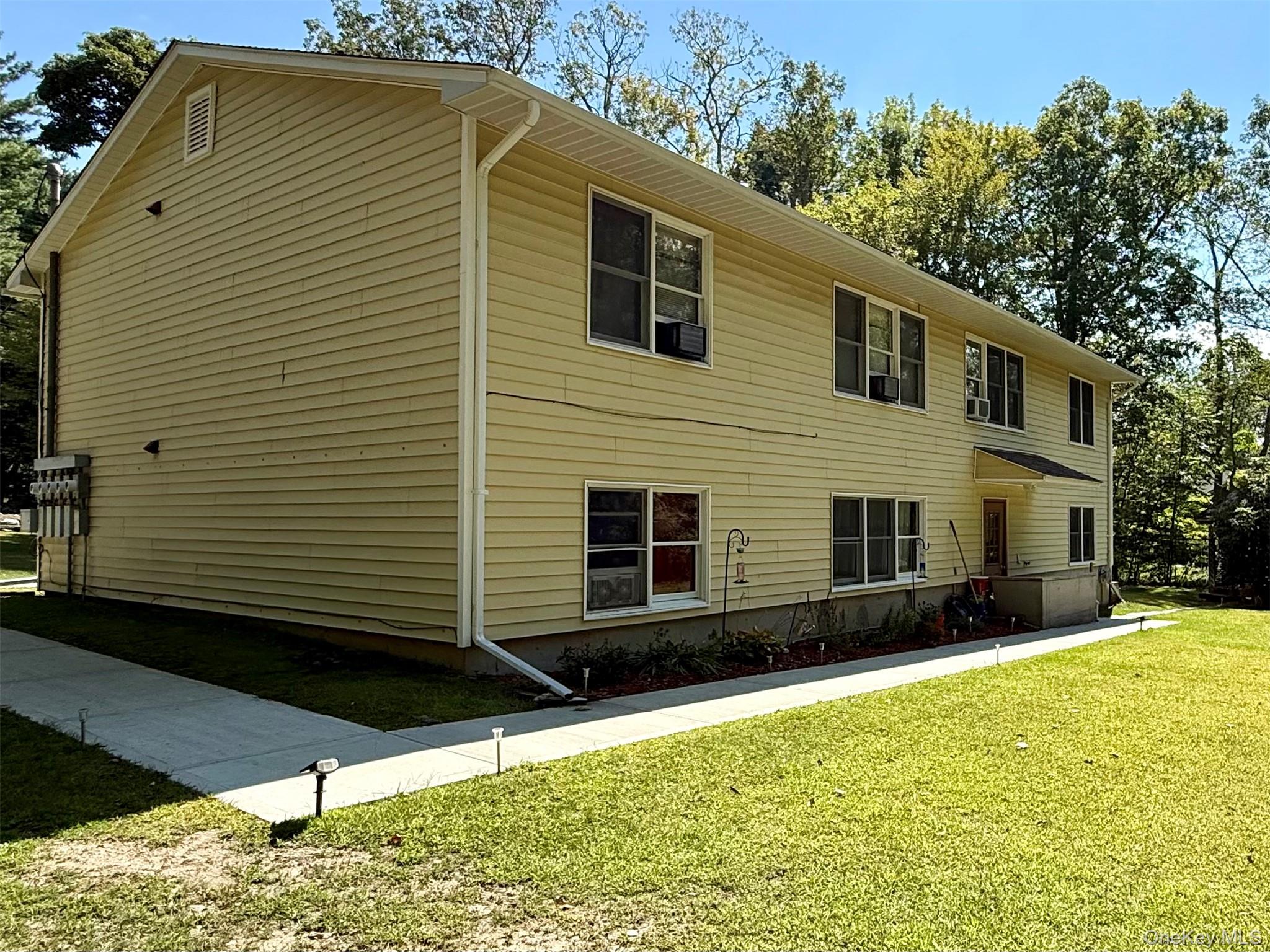 #3 photo, 87 Oregon Trail, Pine Bush , NY 12566