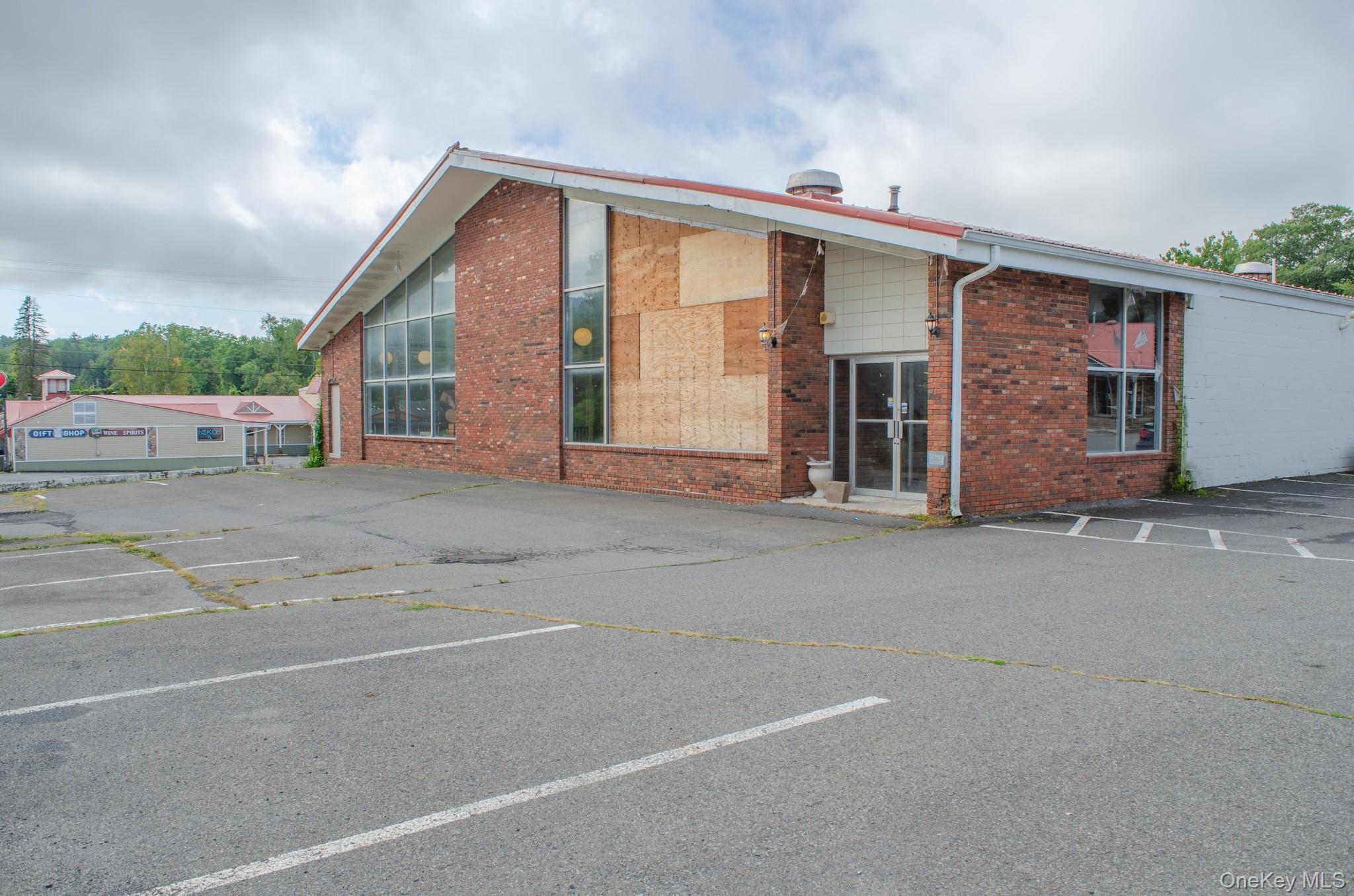 #2 photo, 4115-4125 Rt-28, Boiceville , NY 12412