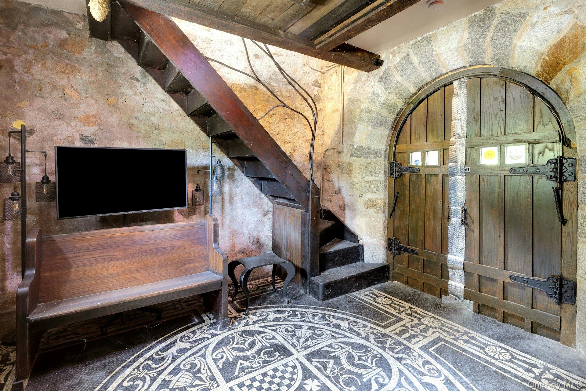 #14 photo, 1715 E Main Street, Mohegan Lake , NY 10547