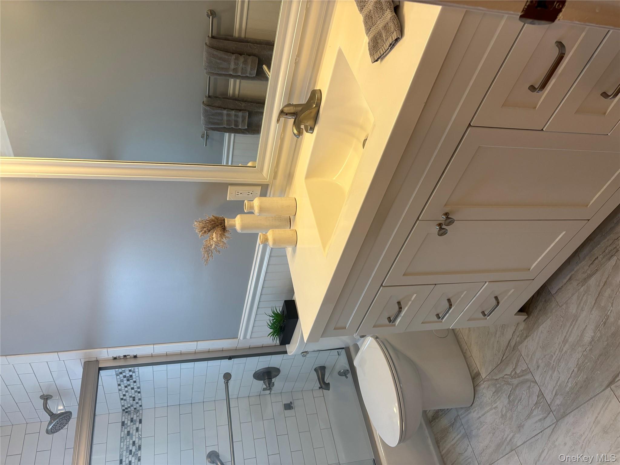 #9 photo, 95 Holland, Harrison , NY 10528