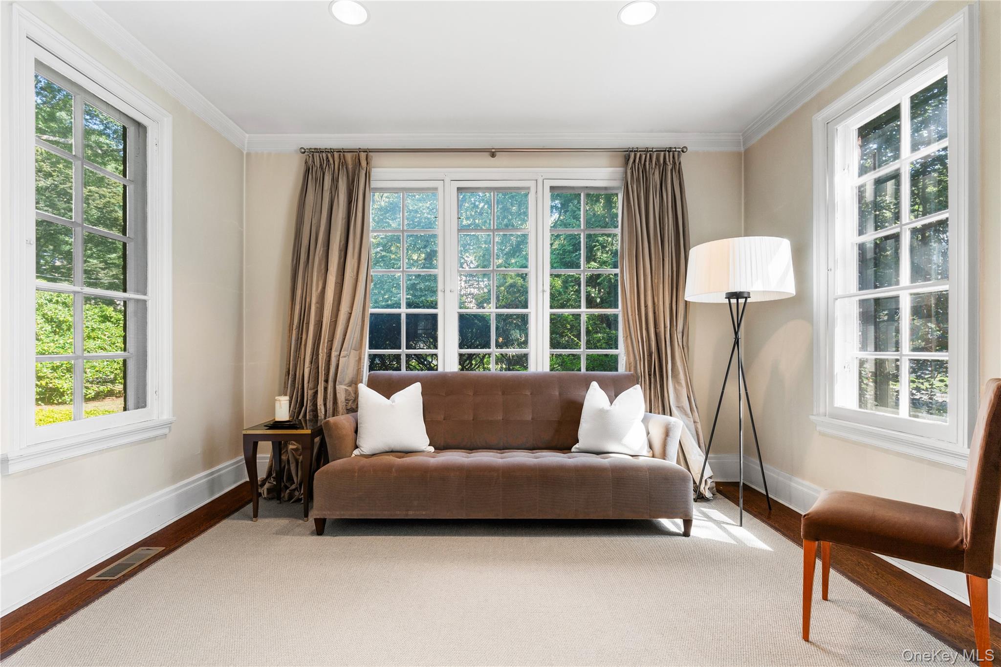 #12 photo, 3 Walworth Avenue, Scarsdale , NY 10583