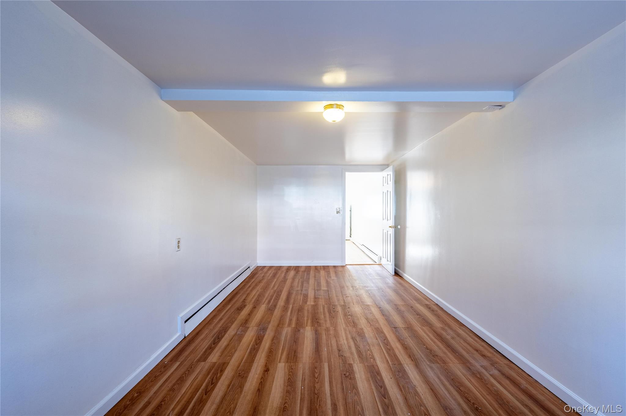 #20 photo, 1027 Throggmorton Avenue, Bronx , NY 10465