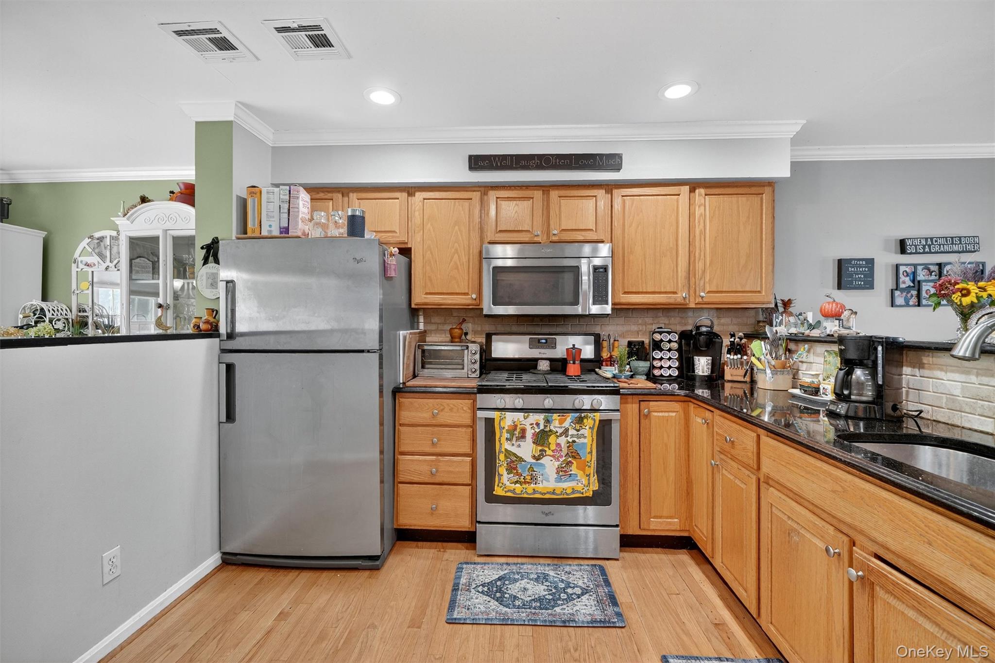 #14 photo, 647 Minnieford Avenue, ブロンクス区 Bronx , NY 10464