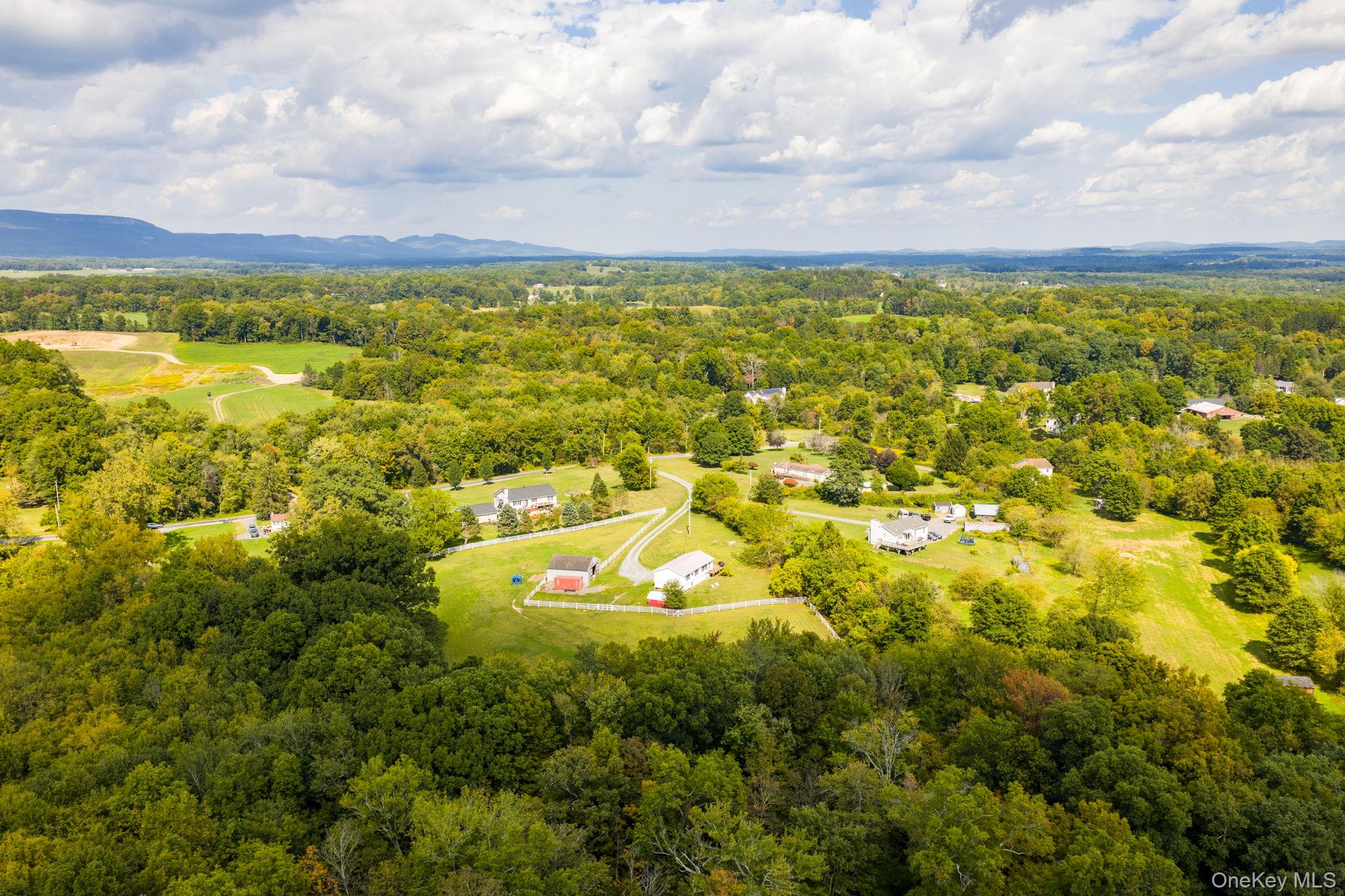 #1 photo, 264 Greising Road, 纽约州 Pine Bush , NY 12566