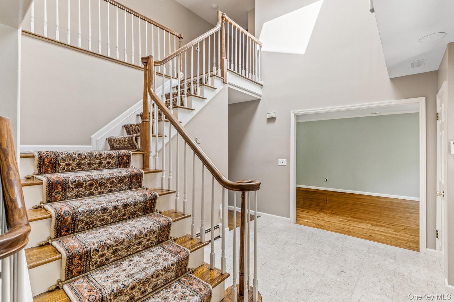 #3 photo, 55 North Drive, Manhasset , NY 11030