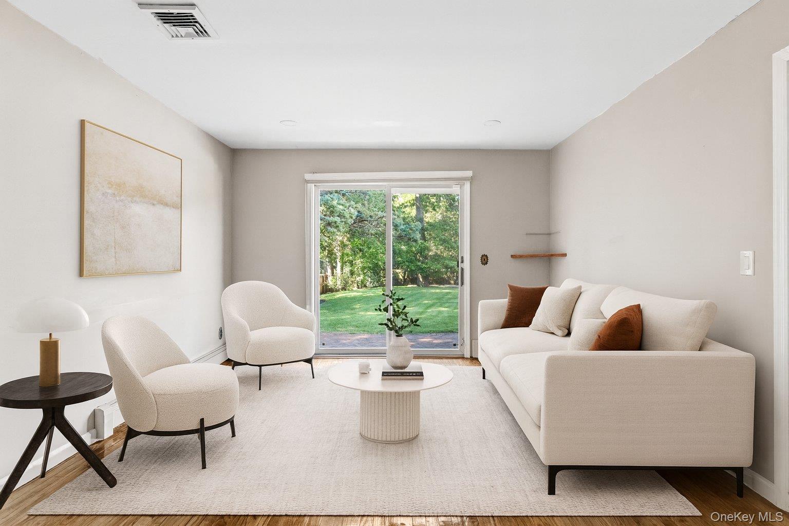 #8 photo, 55 North Drive, Manhasset , NY 11030